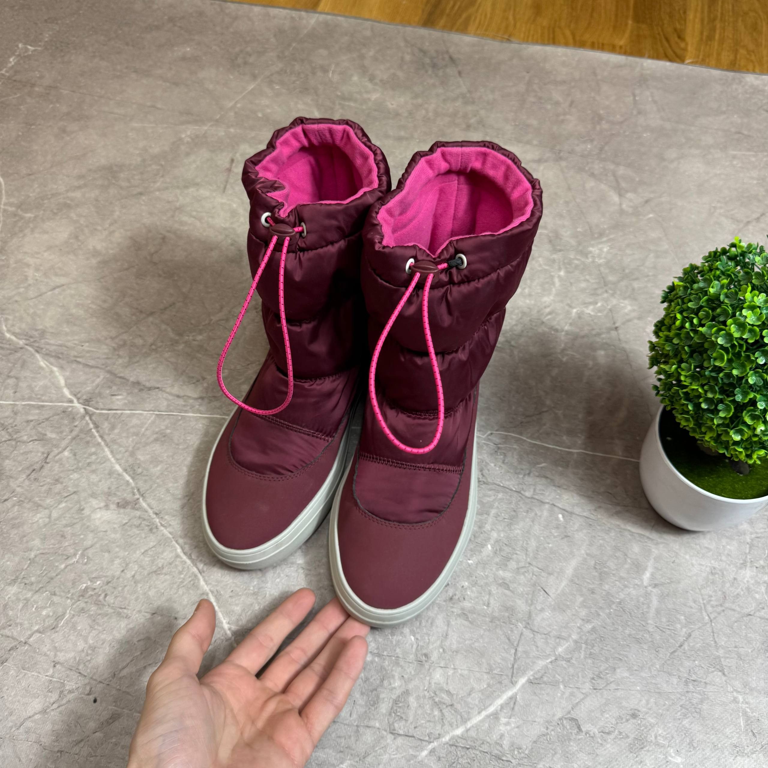 Crocs Crocs Lodge Poin Pull-On Boot Dual Comfort Size US 8.5 / IT 38.5 - 9 Thumbnail