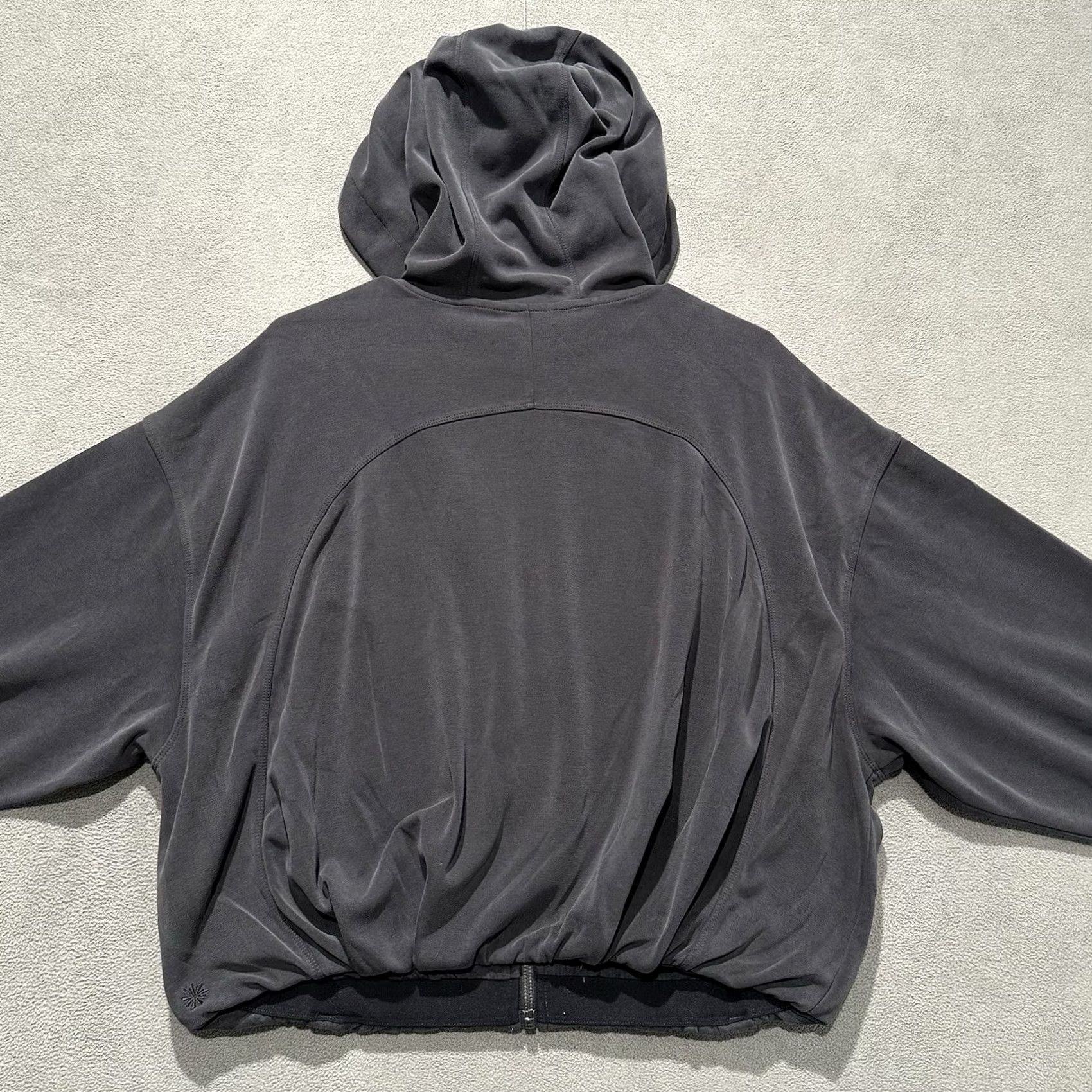 Athleta Athleta Seasoft Hoodie L Gray Full Zip Logo Pockets Women Regular Size XS-XL Size L / US 10 / IT 46 - 2 Thumbnail