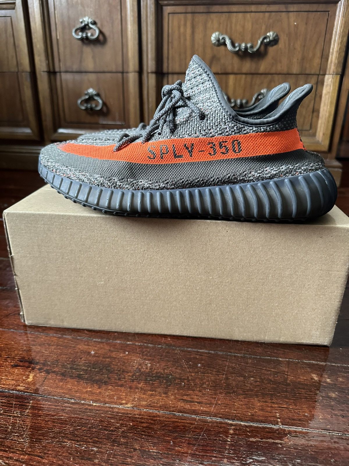 Yeezy ADIDAS YEEZY BOOST 350 V2 CARBON BELUGA 12.5 HQ7045 Size US 12.5 / EU 45-46 - 3 Thumbnail