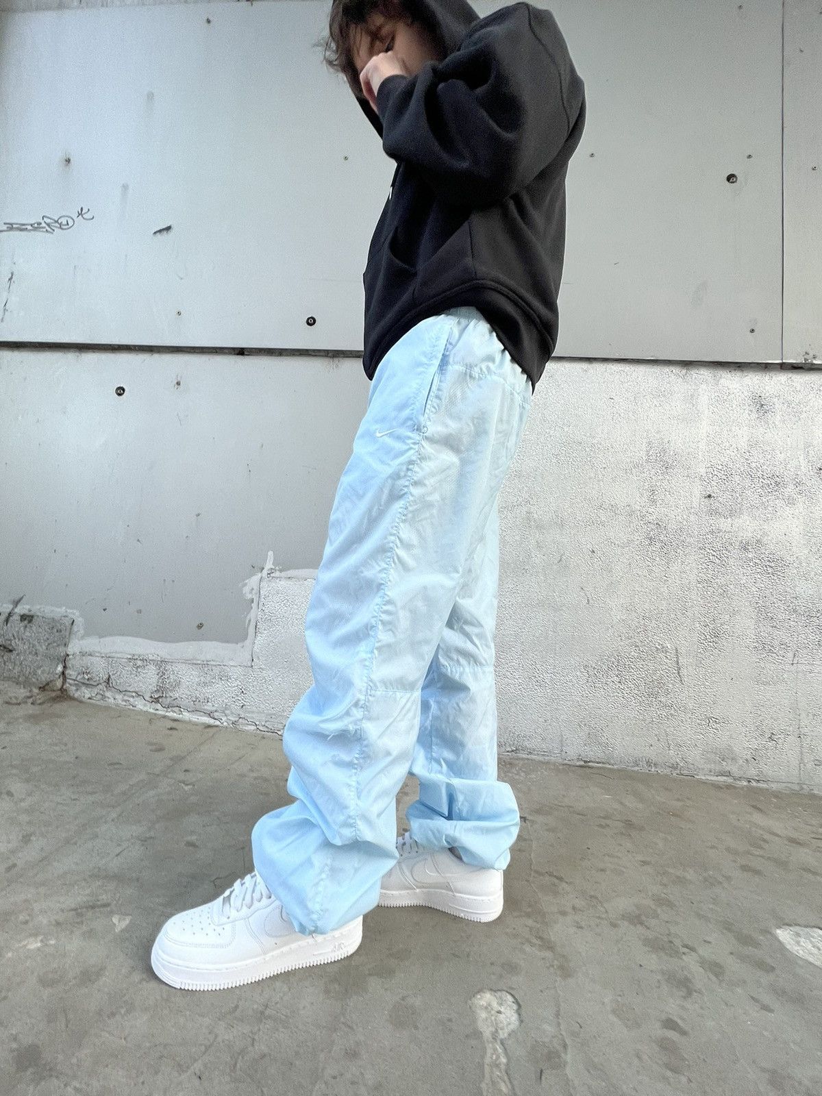 Nike Vintage Nike Pants Joggers Baby Blue Size US 30 / EU 46 - 13 Thumbnail