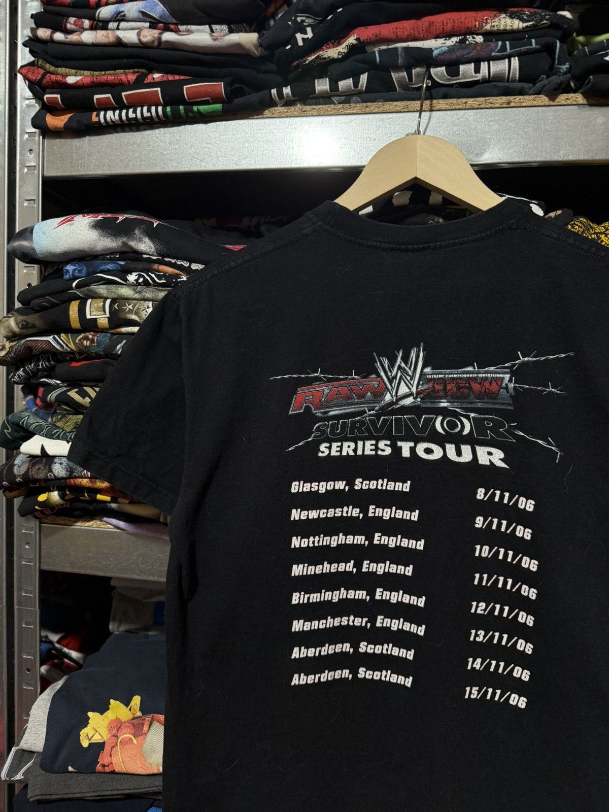 WWE Vintage WWE Raw Survivor Tour 2005 WWF Wrestling T-Shirt Y2K Size US S / EU 44-46 / 1 - 4 Thumbnail