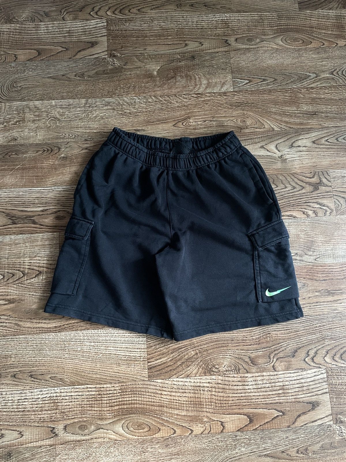 Nike × Vintage Vintage Nike shorts streetwear swoosh casual y2k size M Size US 32 / EU 48 - 1 Thumbnail