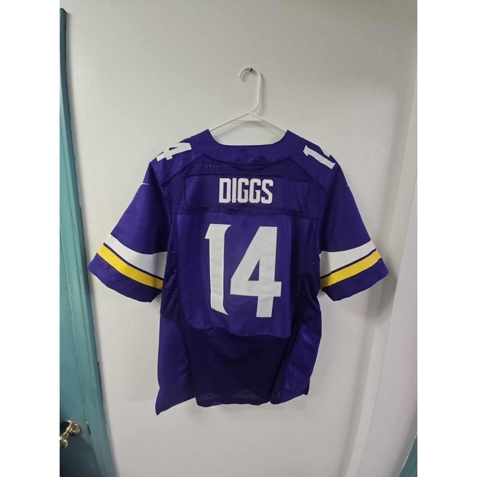 Nike Nike Minnesota Vikings Stefon Diggs Stitched Jersey Size 40 Size US M / EU 48-50 / 2 - 8 Thumbnail