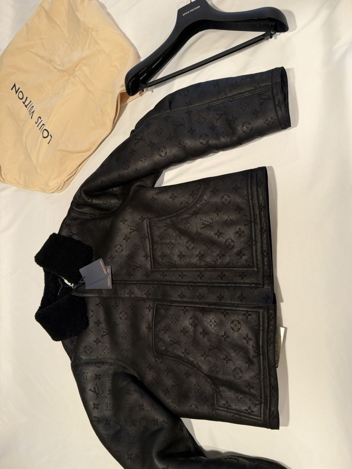Louis Vuitton Louis vuitton shearling monogram jacket. 54/44/XL Size US L / EU 52-54 / 3 - 14 Thumbnail