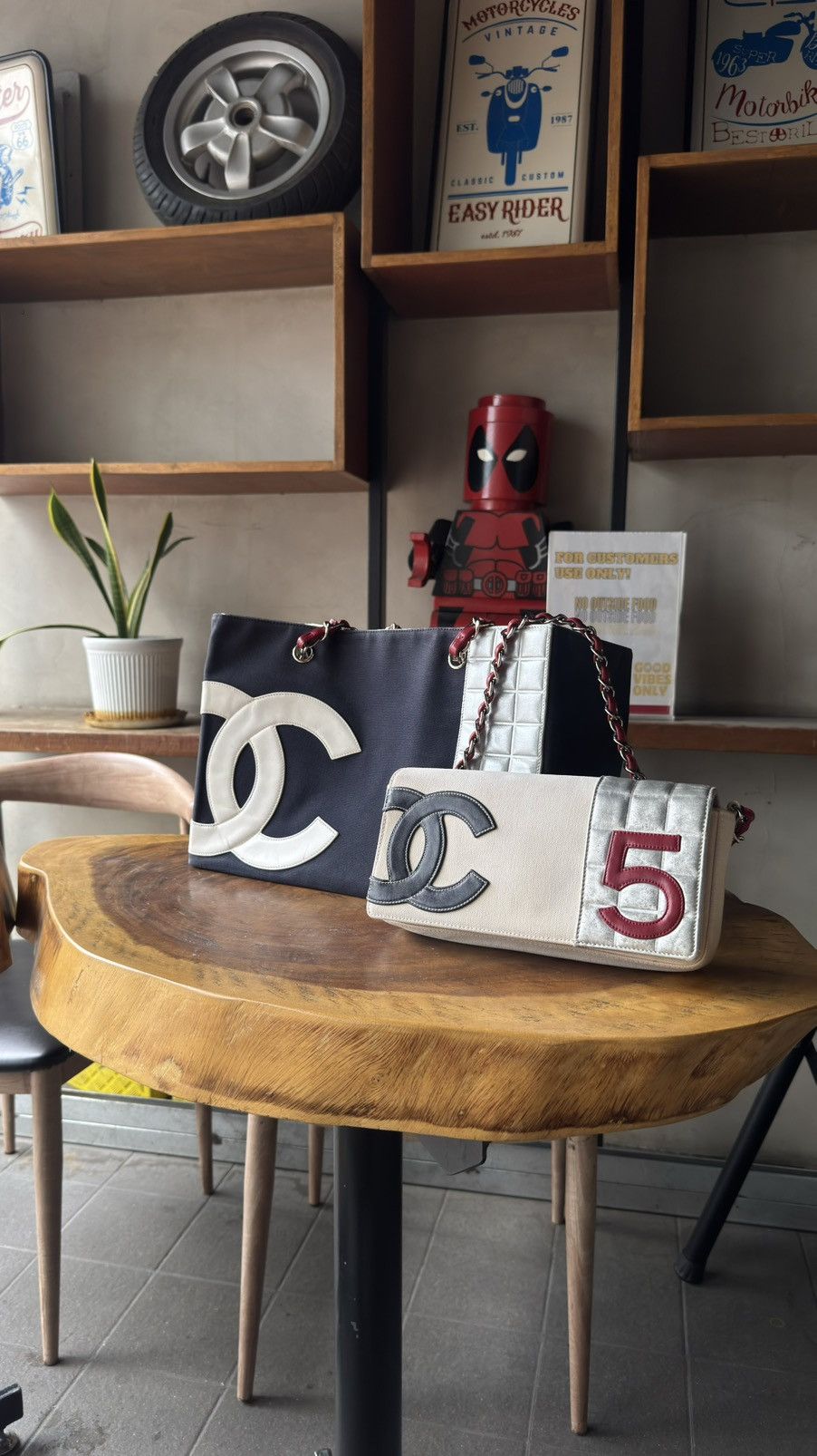 Chanel Chanel Tote “5” in Navy Blue Canvas And Quilted Silver Size ONE SIZE - 5 Thumbnail