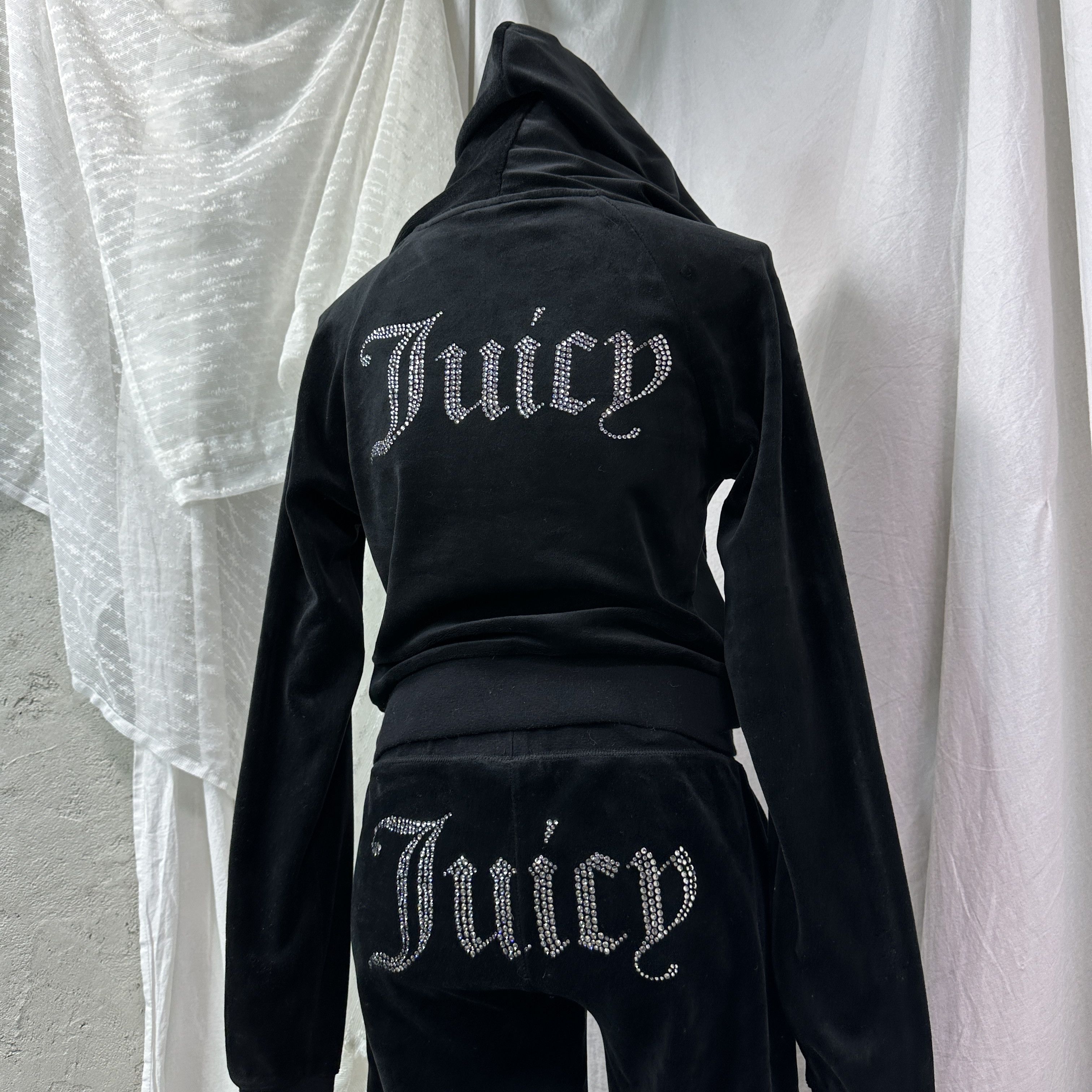 Juicy Couture Vintage Velvet Sporty Juicy Couture Tracksuit Set Y2K Size 25" / US 0 / IT 36 - 9 Thumbnail