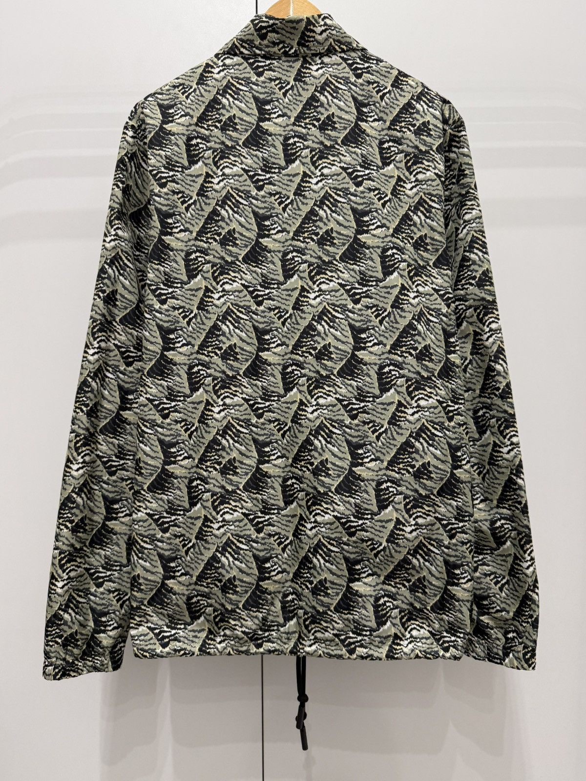 Acne Studios Acne Studios Tony Face Himalayan Tiger Camo Light Jacket Size US M / EU 48-50 / 2 - 10 Thumbnail