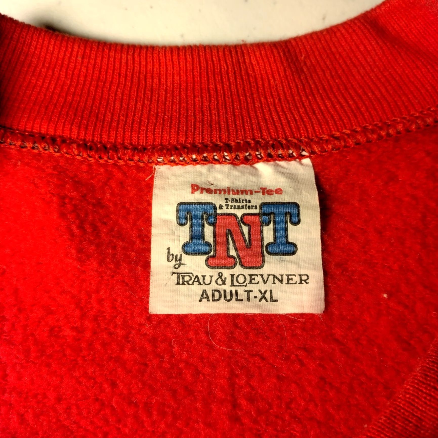 Vintage VINTAGE TNT by Trau Loevner Reindeer Christmas Sweatshirt XL Red Crewneck Mens Pullover Knit Graphic Print Funny Size US XL / EU 56 / 4 - 6 Thumbnail