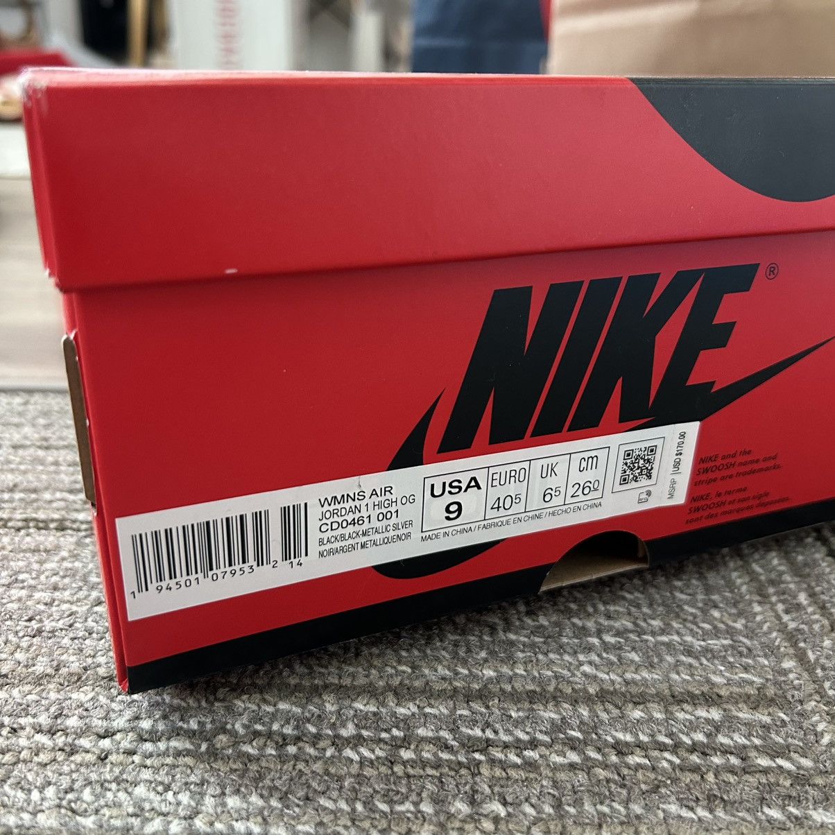 Jordan Brand 2021 Air Jordan 1 Silver Toe sz 7.5M / 9W Size US 7.5 / EU 40-41 - 10 Thumbnail