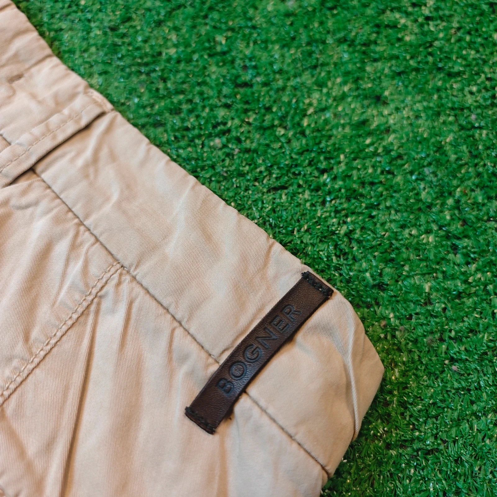 Bogner Bogner Chino Pants Mens 34 Beige straight trousers Size US 34 / EU 50 - 10 Thumbnail