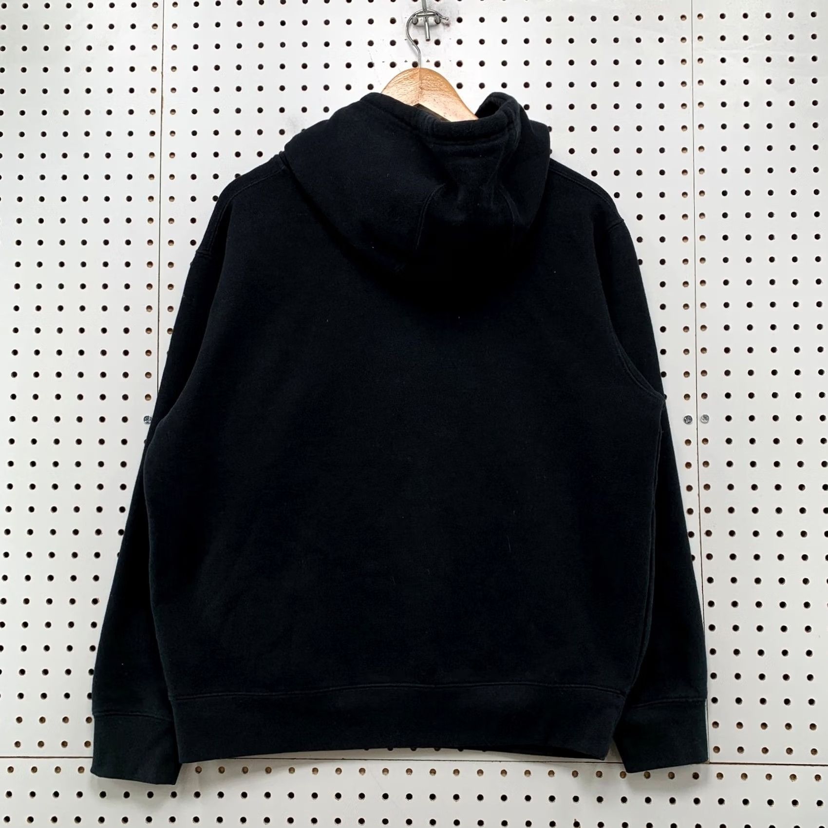 Vintage CAT Caterperpilla Hoodie Sweatshirt Mens Medium Black Yellow Embroidered Size US L / EU 52-54 / 3 - 2 Thumbnail