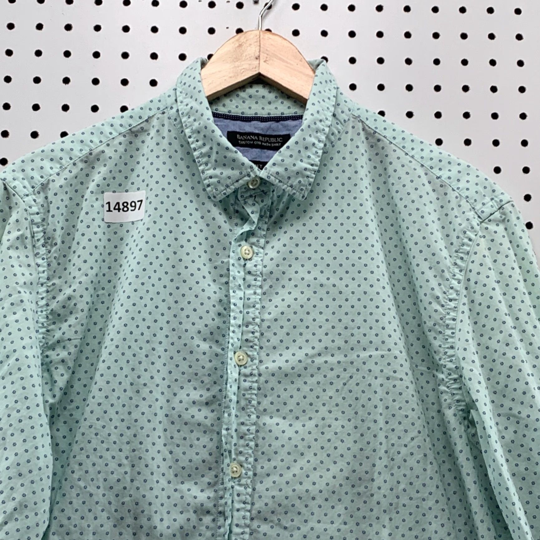 Banana Republic VINTAGE Banana Republic Shirt Men Large Green Polka Dot Button-Down Long Sleeve 90s Classic Mens Size US L / EU 52-54 / 3 - 3 Thumbnail