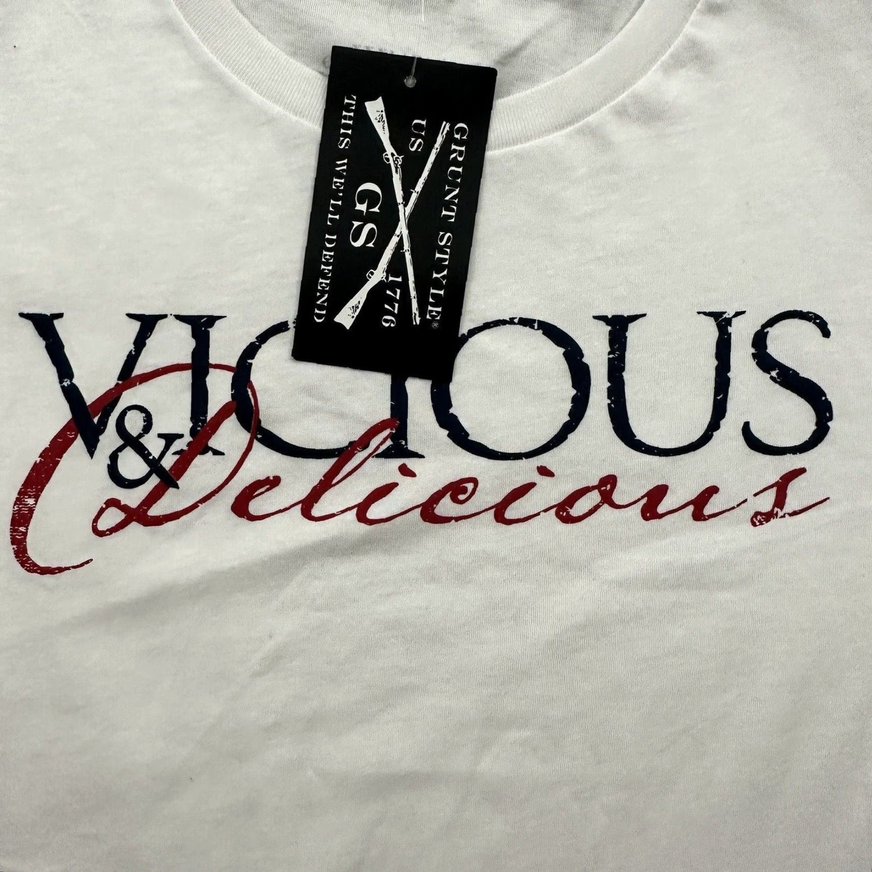 Vintage Grunt Style Shirt Women’s 3XL White Delicious & Vicious Tee Graphic Print Size XXL / US 16-18 / IT 52-54 - 3 Thumbnail