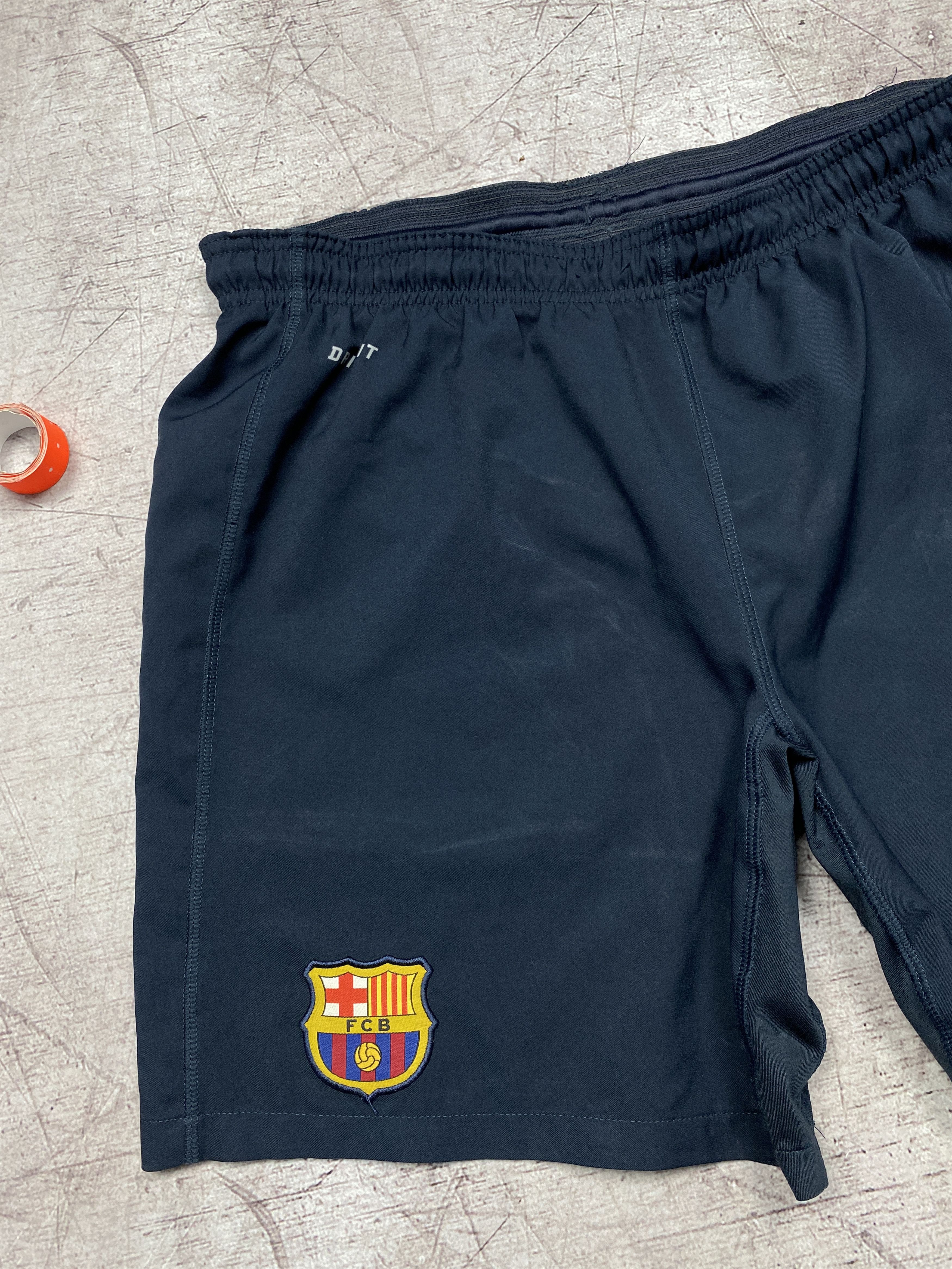 Nike × Vintage Nike F.C Barcelona Vintage Mens Shorts Size US 30 / EU 46 - 3 Thumbnail