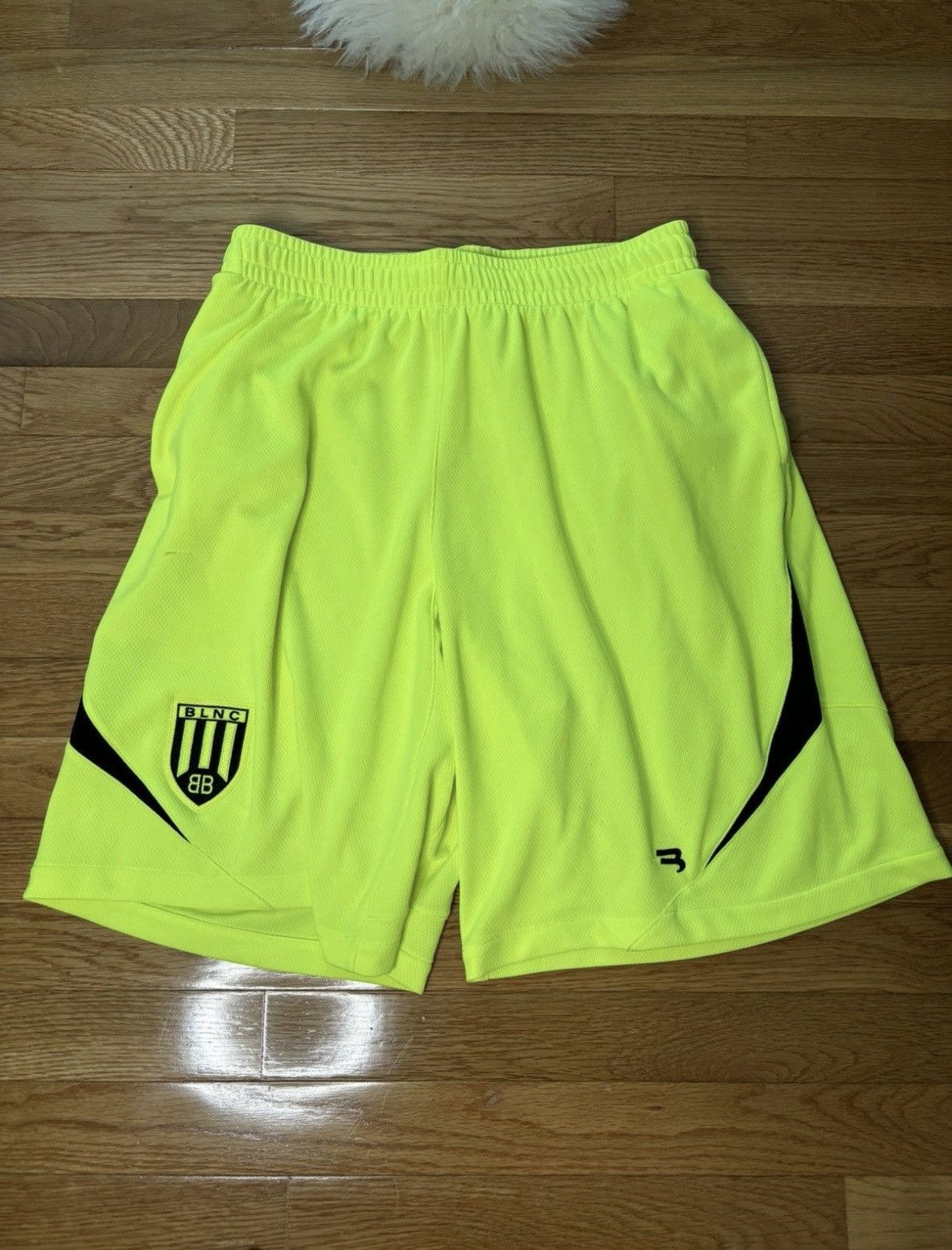Balenciaga Neon Balenciaga Shorts Size US 30 / EU 46 - 1 Thumbnail