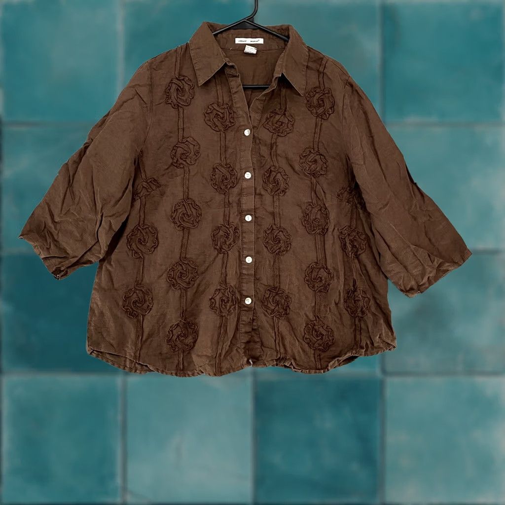 Vintage Edward Women Shirt 1X Brown Linen Button-Up Embroidered Floral Blouse Top - Casual 3/4 Sleeve, Collared, relaxed fit, Plus Size Size XL / US 12-14 / IT 48-50 - 1 Thumbnail