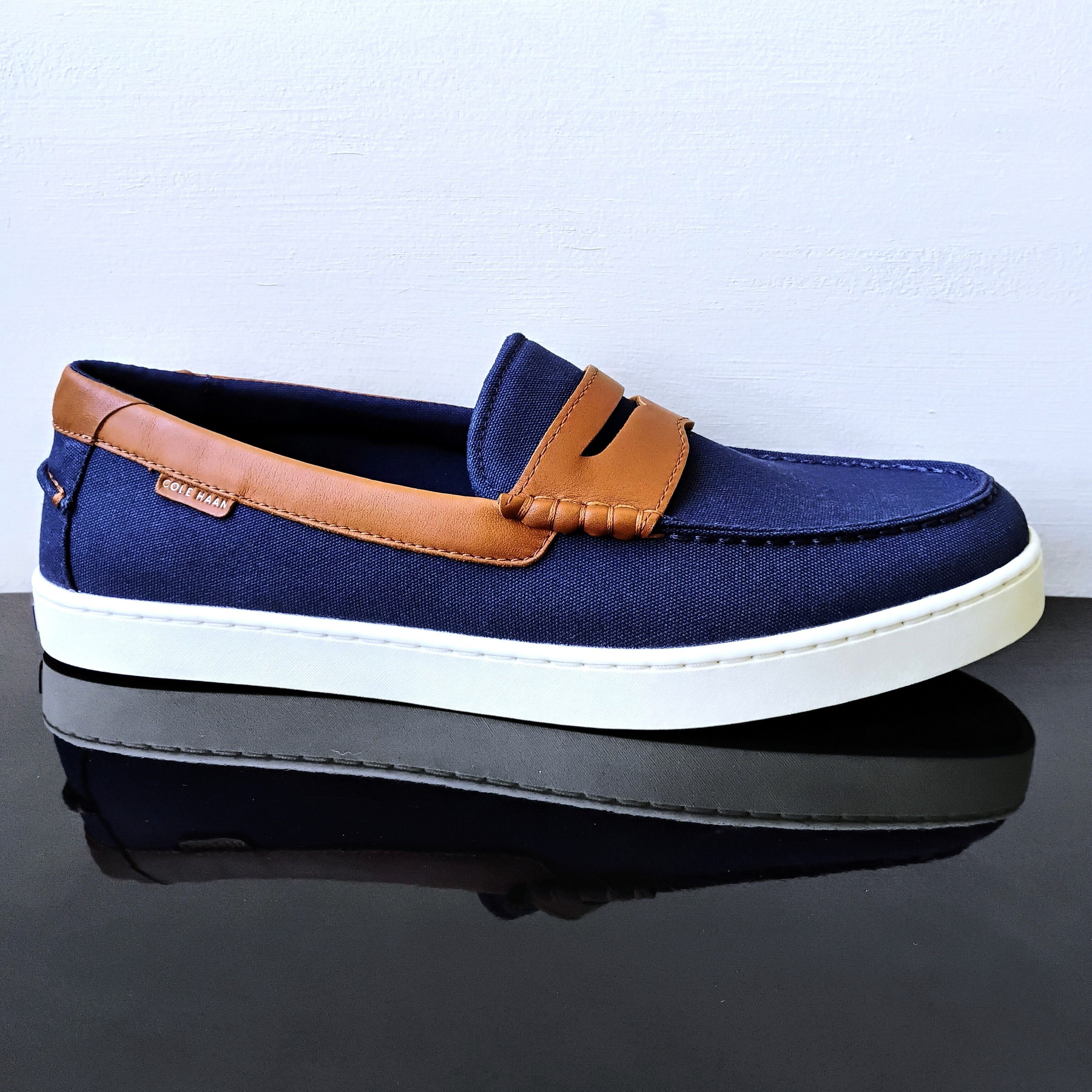 Cole Haan Cole Haan Men's Nantucket 2.0 Penny Loafer in Navy Blazer Size US 11 / EU 44 - 1 Thumbnail