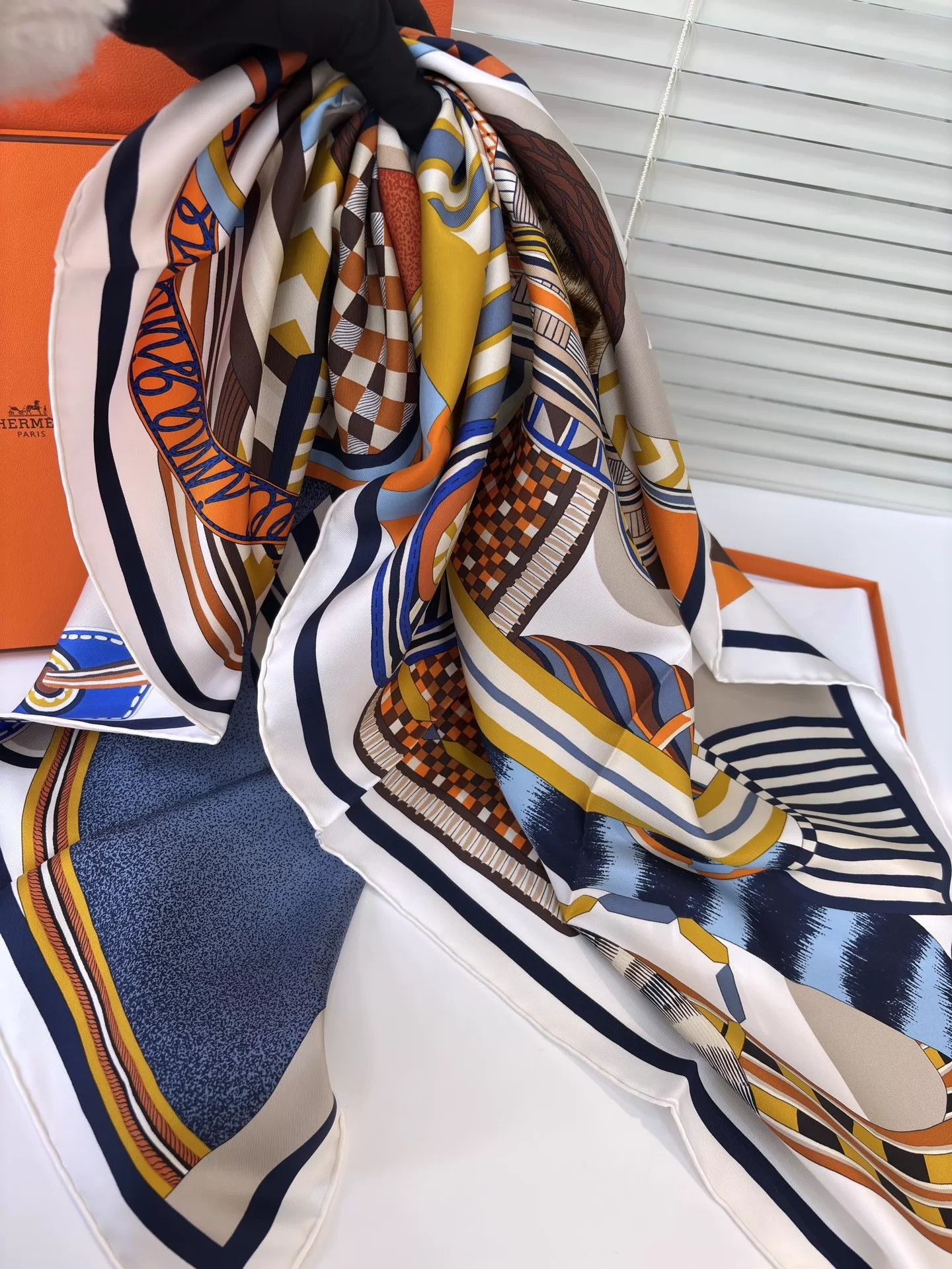Hermes Hermes Fantasy Saddle 90cm Silk Scarf New Box & Tags Sale Size ONE SIZE - 3 Thumbnail