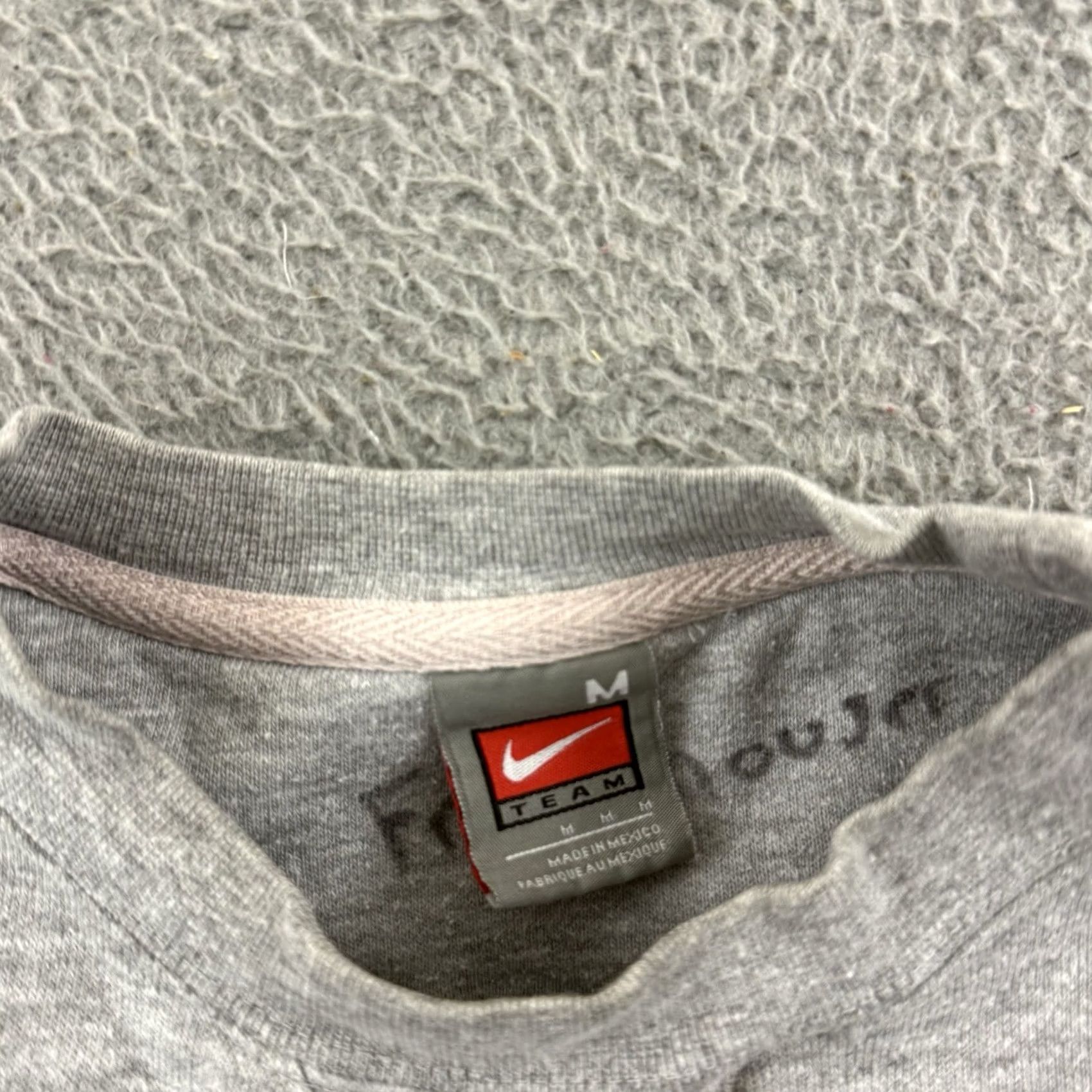 Nike VINTAGE Nike Penn State Sweatshirt Mens Medium Gray Center Swoosh College Sport Y2K Size US M / EU 48-50 / 2 - 6 Thumbnail