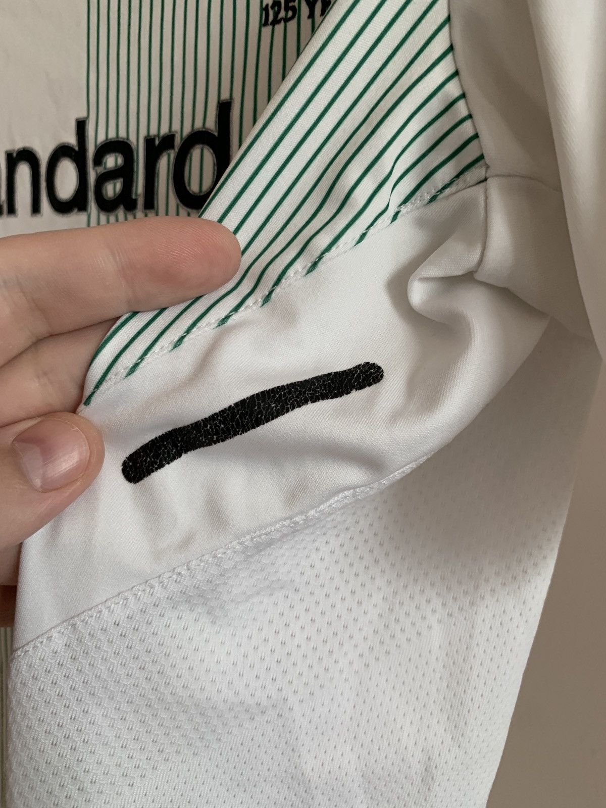 New Balance Liverpool 2017 Away Football Shirt New Balance Soccer Sz S Size US S / EU 44-46 / 1 - 11 Thumbnail