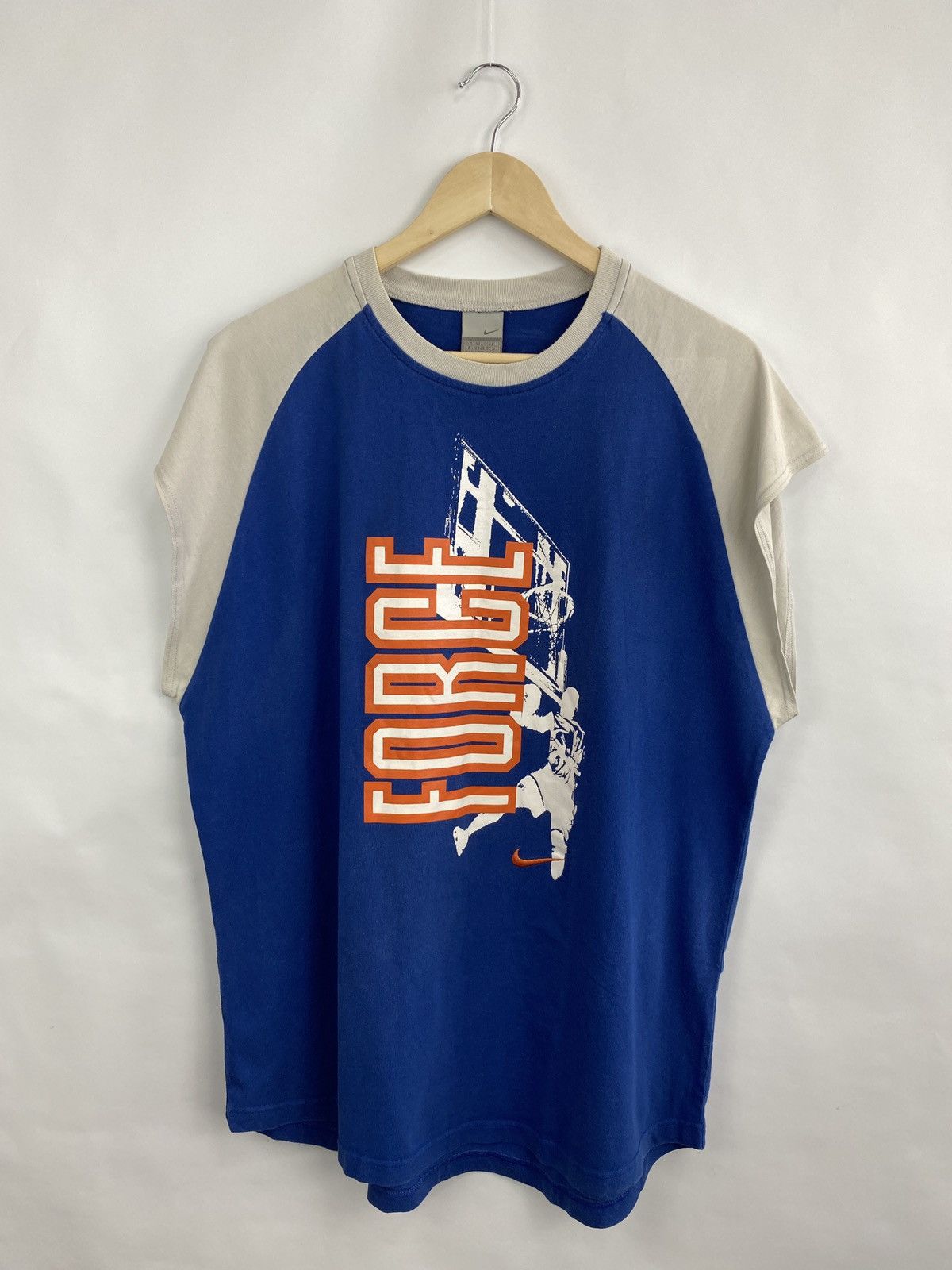 Nike 🏀🇺🇸 Vintage 90s Nike Air Forse 1 T-Shirt Y2K Basketball Size US XL / EU 56 / 4 - 2 Thumbnail