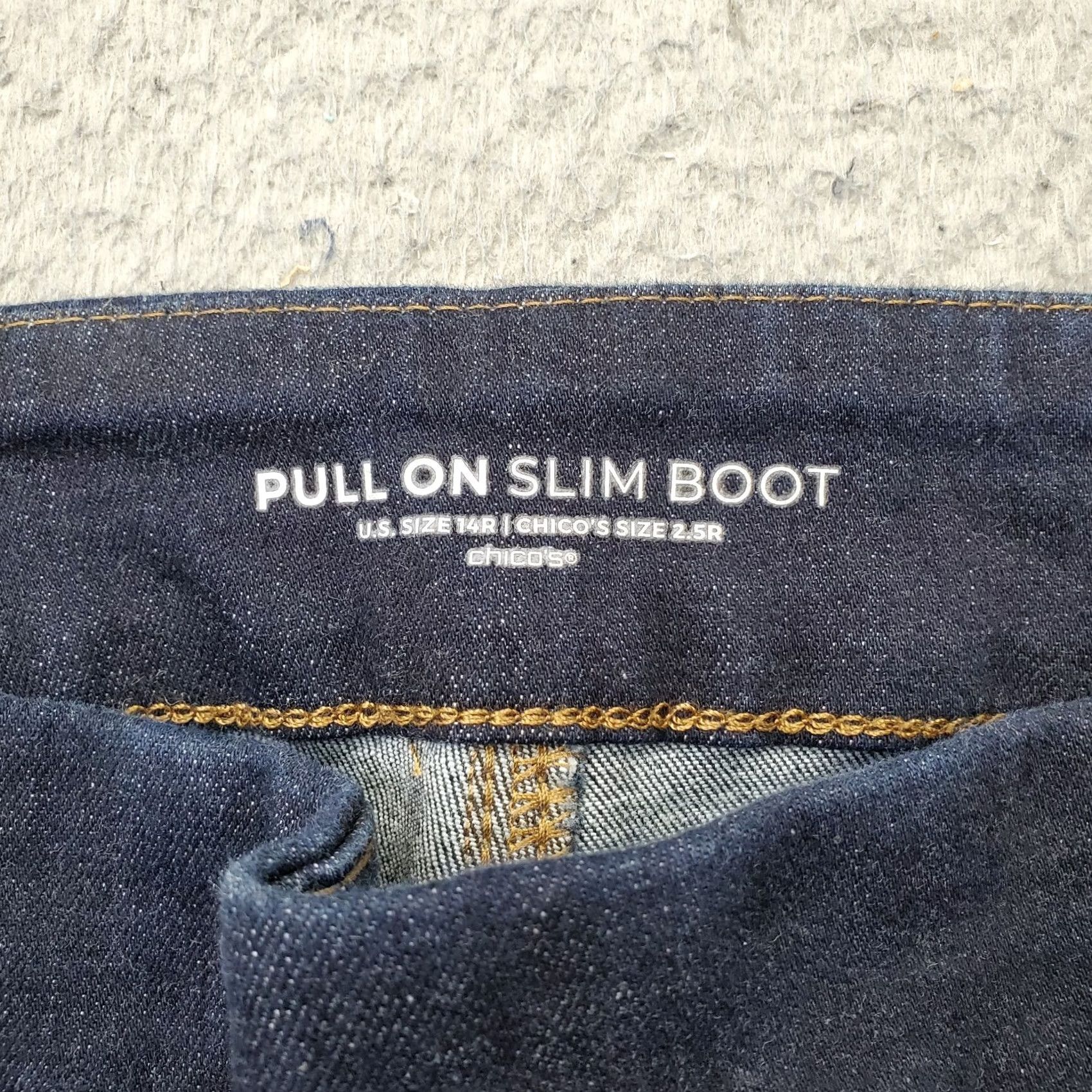 Vintage Chico's Slim Bootcut Jeans Womens 14R Blue Denim High Waisted Streetwear Pull On Jeans Size 36" / US 14 / IT 50 - 7 Thumbnail