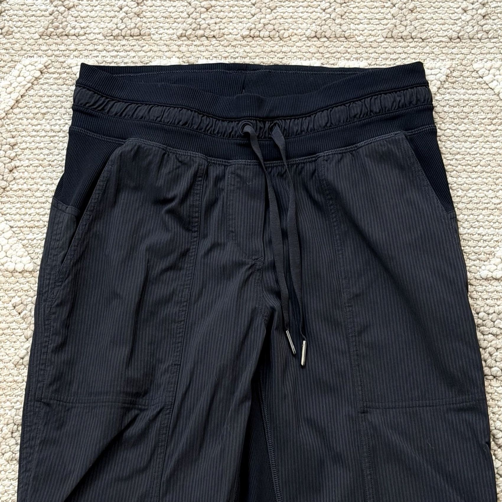 Lululemon lululemon athletica Dance Studio Mid-Rise Crop 25" Black W6CDQS Size 4 Women Pants ## Size ONE SIZE - 3 Thumbnail