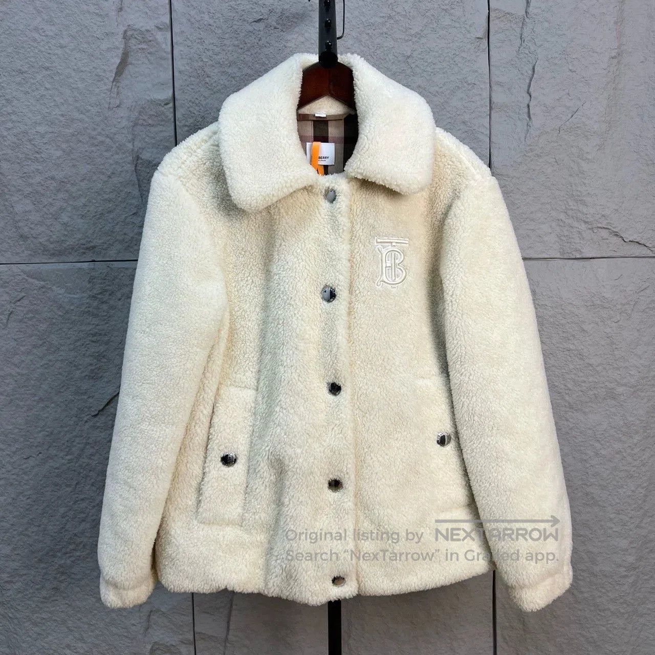 Burberry burberry shearling teddy coat size 36. Size S / US 4 / IT 40 - 1 Thumbnail