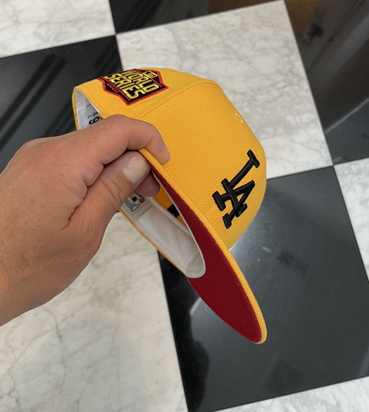 New Era 🔥 Exclusive Dodgers fitted size 6 7/8 Size ONE SIZE - 1 Thumbnail