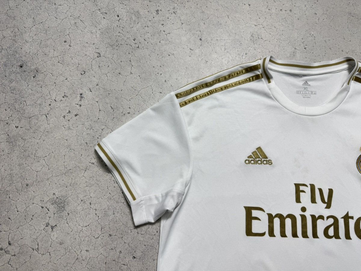Adidas Adidas FC Real Madrid 2019/2020 Vintage Soccer Jersey Size US XL / EU 56 / 4 - 4 Thumbnail