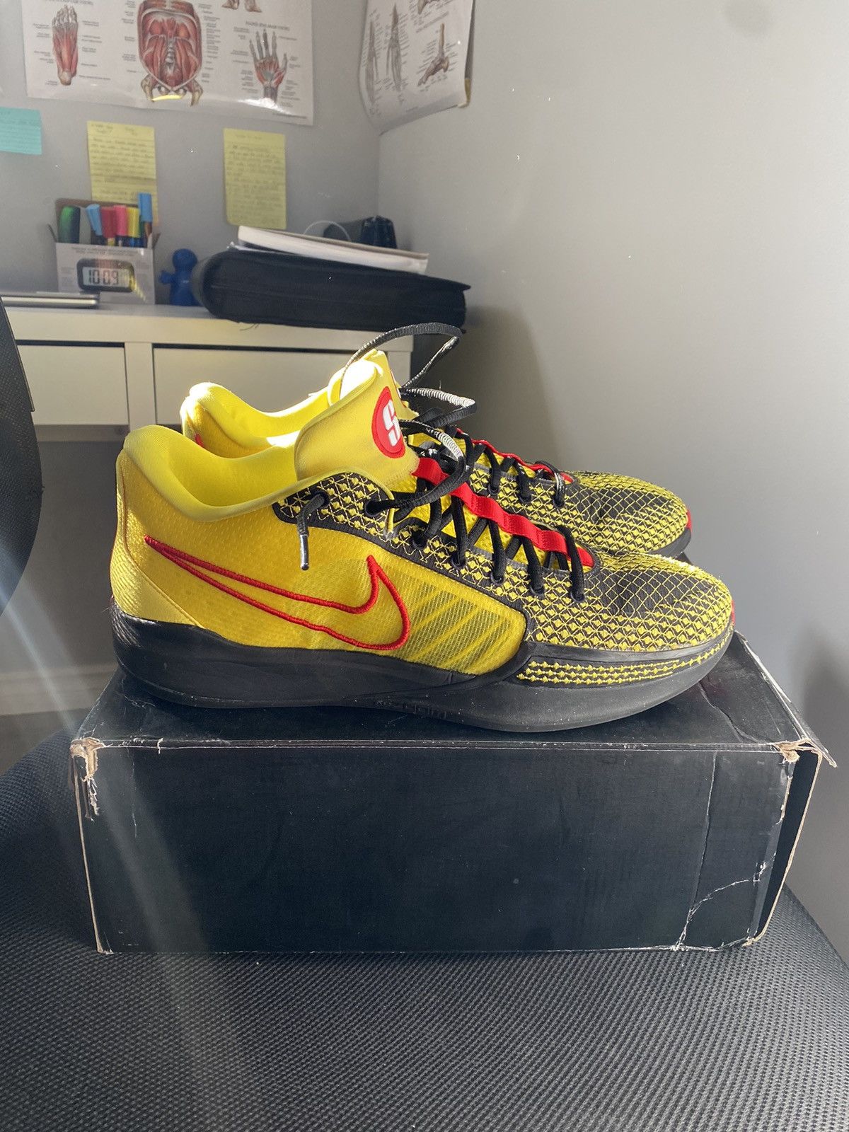 Nike Nike Sabrina 1 Size US 12 / EU 45 - 2 Thumbnail