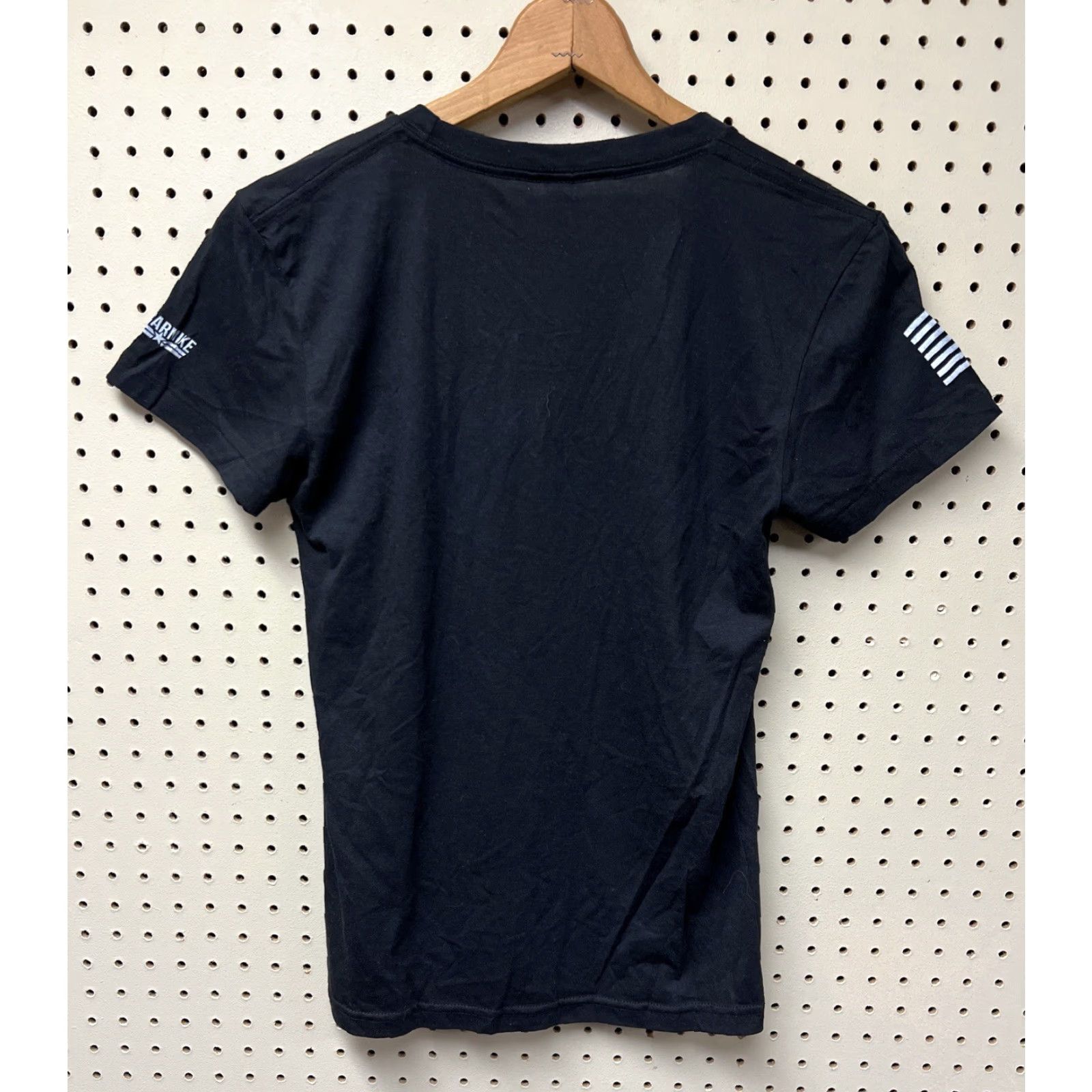 Vintage Women's Black Lincoln 2X T-Shirt Solid Round Neck Cotton Blend User: Women's Black Lincoln 2X T-Shirt Solid Round Neck Cotton Blend Size XXL / US 16-18 / IT 52-54 - 2 Thumbnail