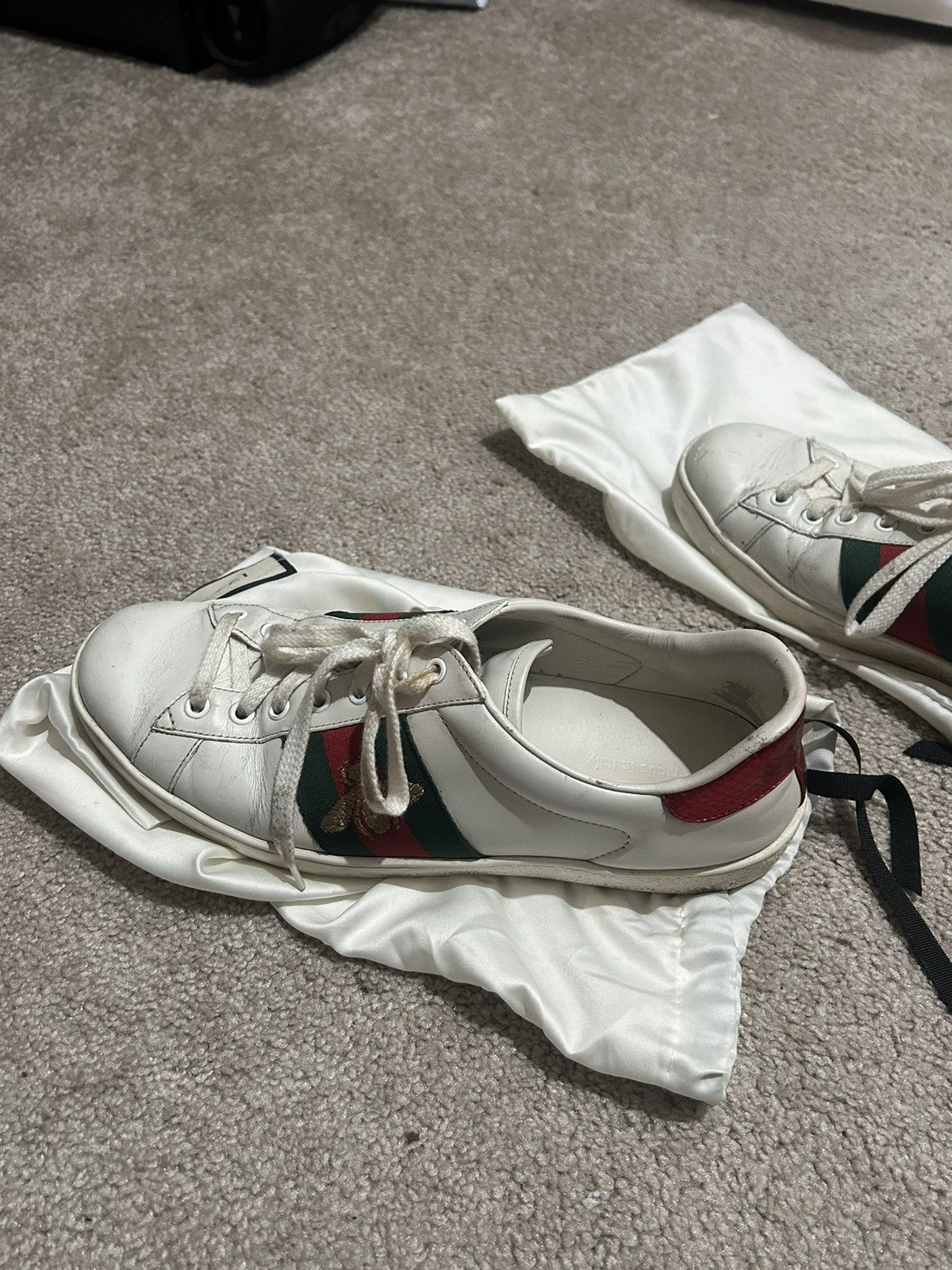 Gucci Gucci Ace Sneakers With Bee Embroidery Size US 9.5 / EU 42-43 - 18 Thumbnail