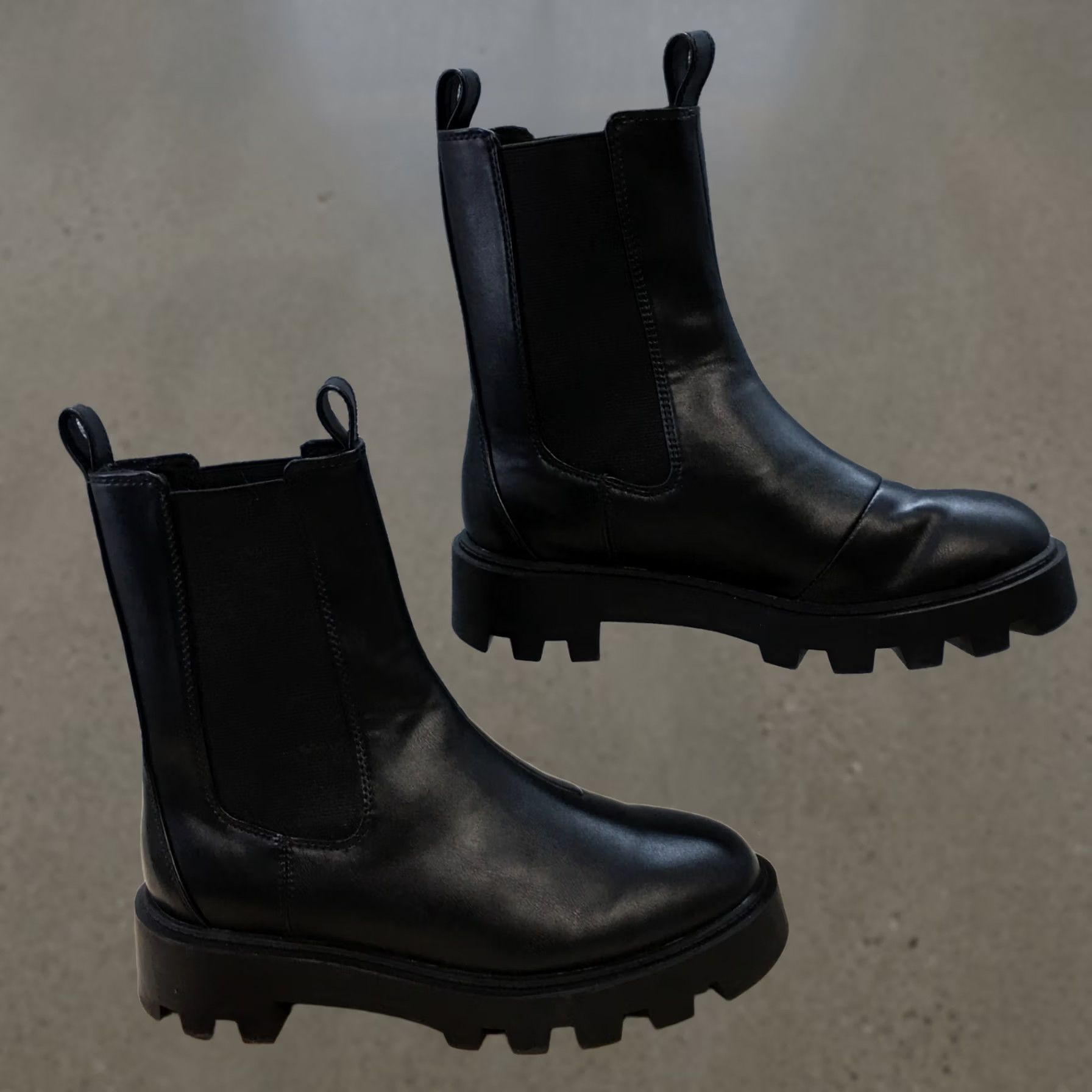 H&M H & M Womens Chelsea Ankle Booties Black Pull On Comfort Chunk Heels 36 Size US 6 / IT 36 - 1 Thumbnail