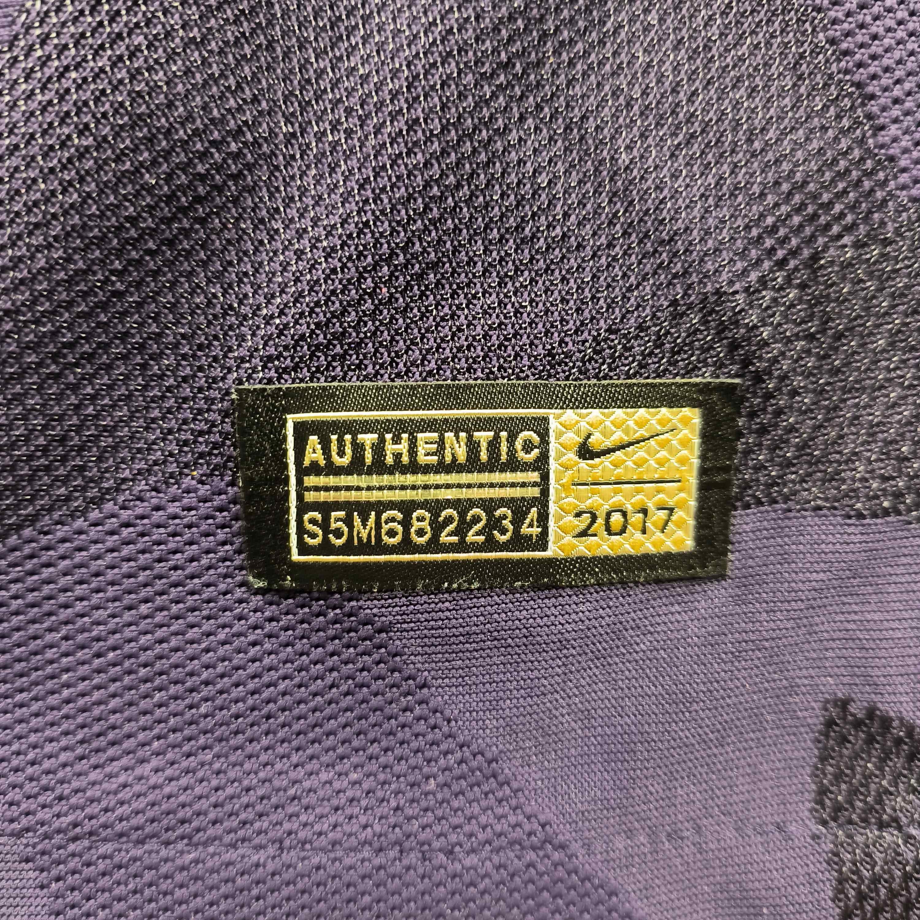 Nike Totttenham Hotspur 2017-18 third Aeroswift football jersey M Size US M / EU 48-50 / 2 - 6 Thumbnail