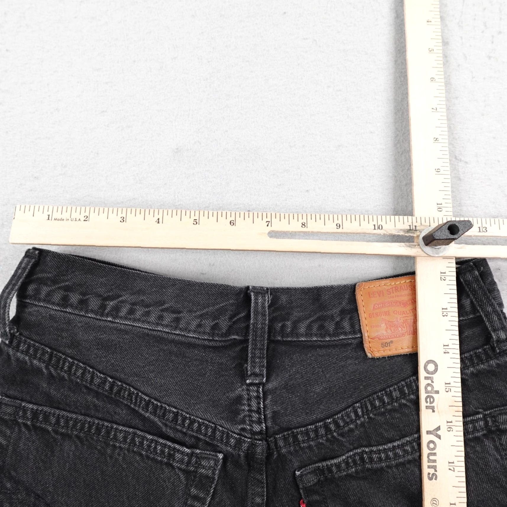 Levi's Levis Shorts Womens 27 Black Denim 501 Button Fly Cutoff Frayed Distressed Mini Size 27" / US 4 / IT 40 - 5 Thumbnail