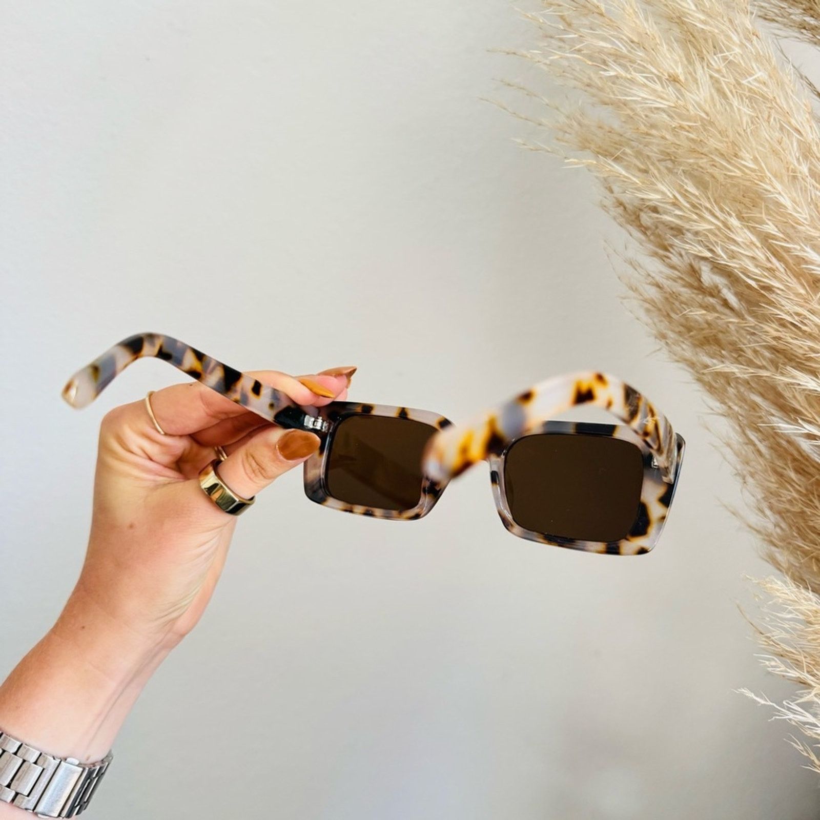 NEW NORDSTROM Cream Tan Brown $98 Tortoiseshell Sunglasses display picture 3
