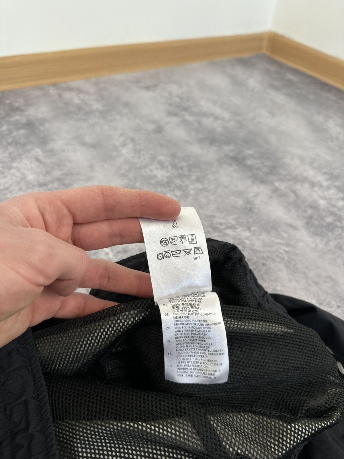 Haglofs Vintage Haglofs Gorpcore Windstopper Shell Hiking Aero Pants Size US 32 / EU 48 - 18 Thumbnail