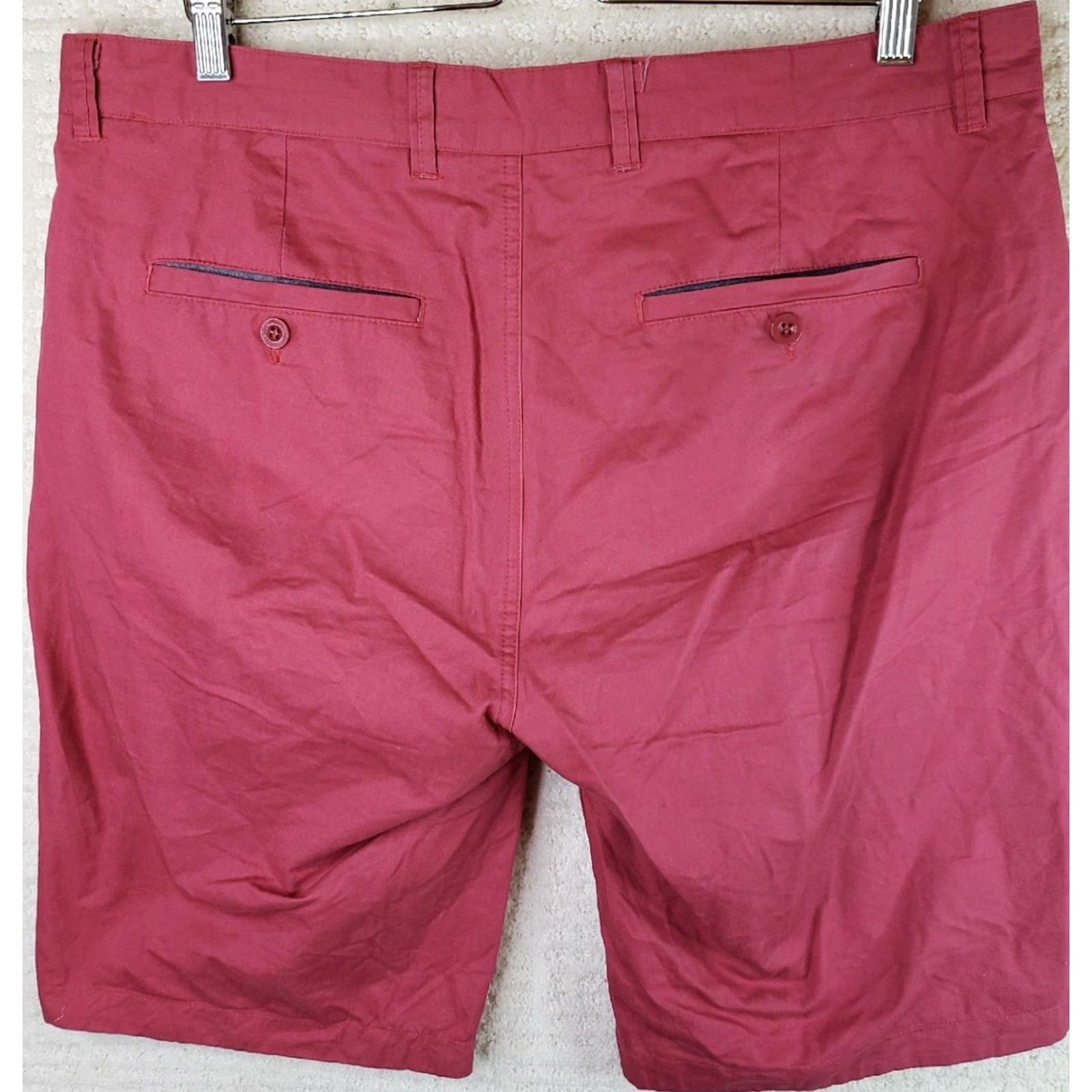 Vintage Allegiany NY Men's 34W x 10.5L Red Cotton Shorts Longer Length Chino Casual Regular Waist Pocket 34in Inseam 10.5in Mens Red Cotton Shorts Size US 34 / EU 50 - 4 Thumbnail