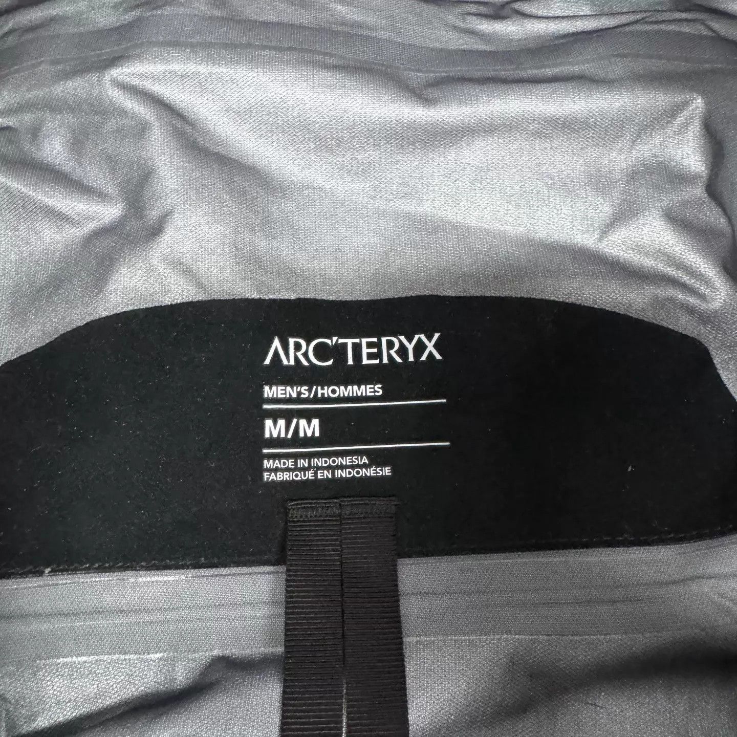Arc'teryx Arcteryx Beta Waterproof Hooded Jacket Navy M 99 New Size US M / EU 48-50 / 2 - 6 Thumbnail