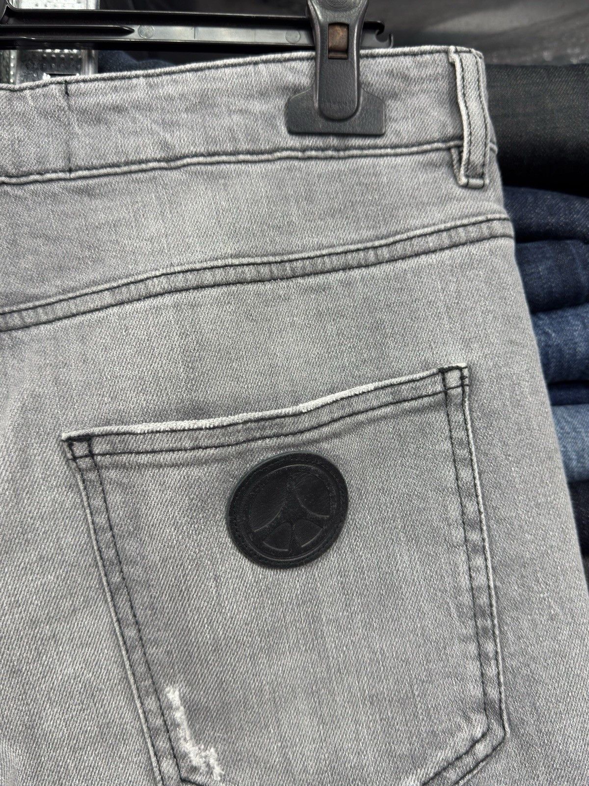Moschino Love Moschino Men Distressed Gray Jeans Size 33 Size US 33 - 10 Thumbnail