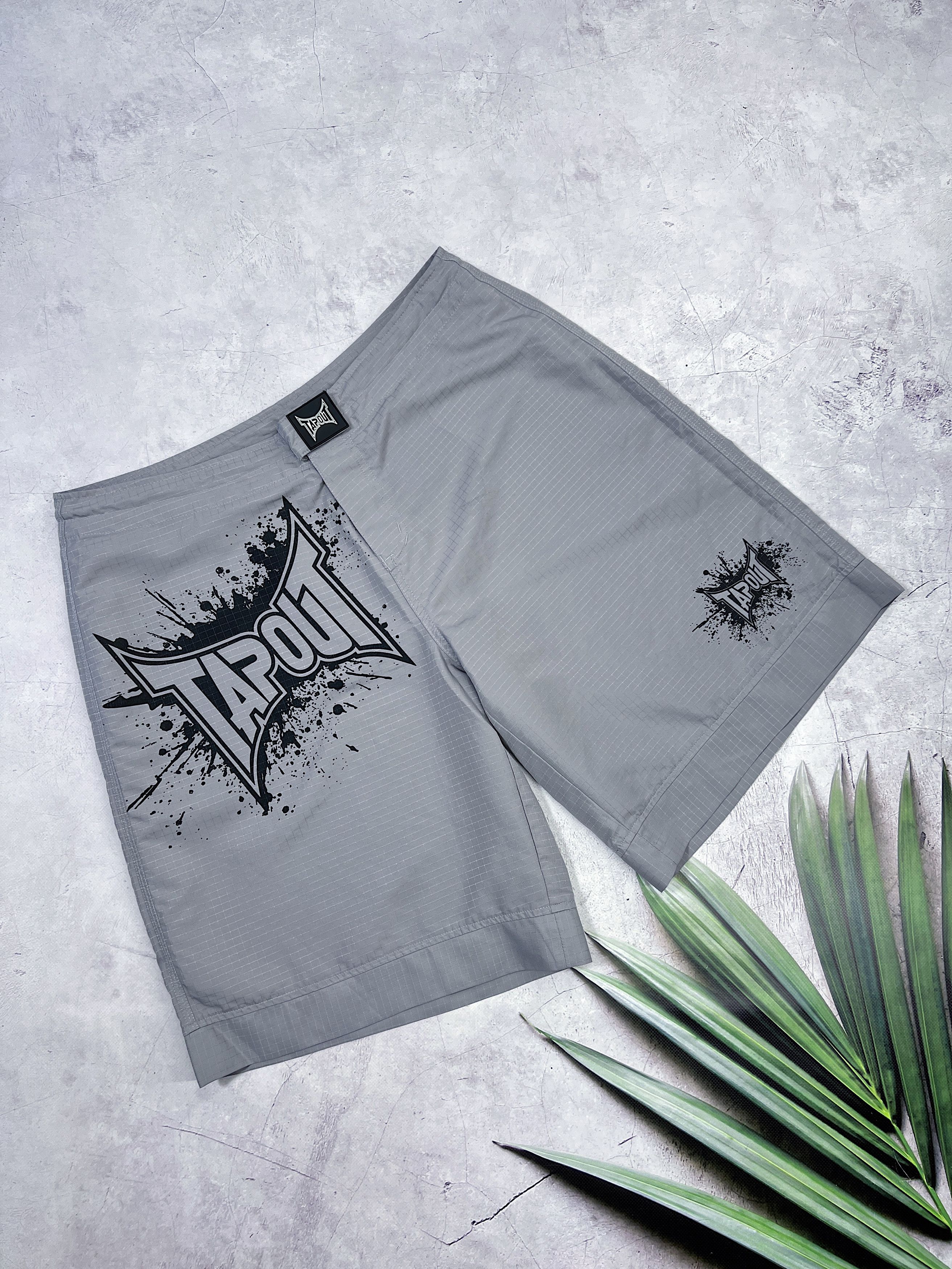 Sports Specialties Tapout MMA Shorts Boxing Big Logo Size US 34 / EU 50 - 9 Thumbnail