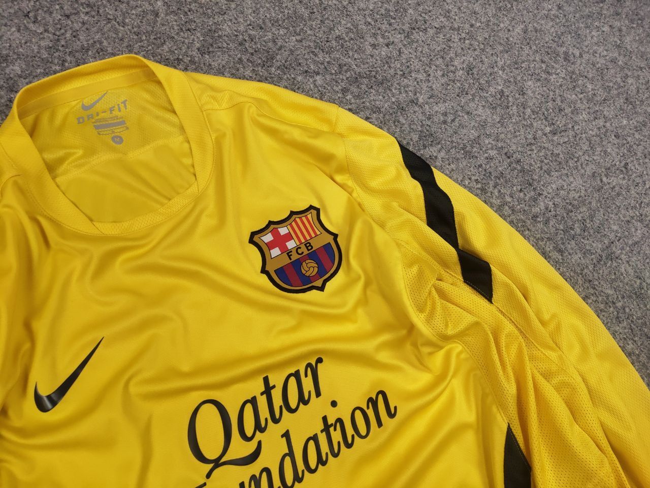 Nike Nike Barcelona Training football shirt Long Sleeve jersey Size US M / EU 48-50 / 2 - 8 Thumbnail
