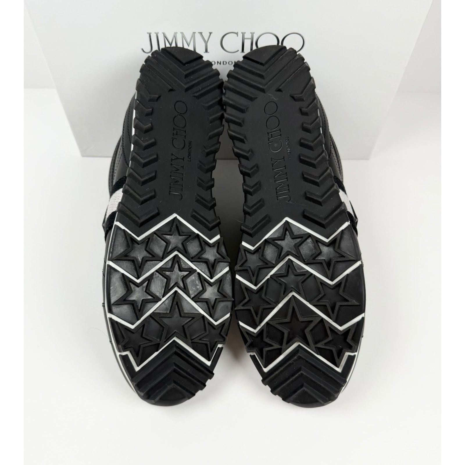 Givenchy Size 11.5 - Givenchy Leather Star Studded Sneakers Size US 11.5 / EU 44-45 - 8 Thumbnail