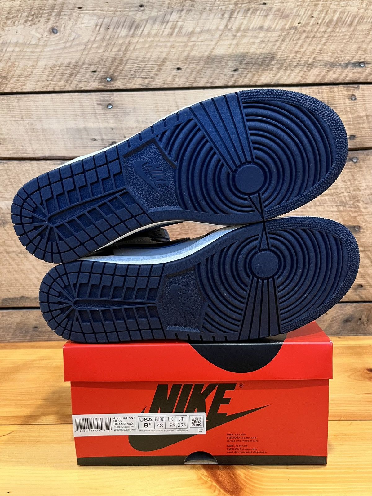 Jordan Brand Nike Air Jordan 1 Retro High 85 Georgetown Navy BQ4422-400 Size US 9.5 / EU 42-43 - 5 Thumbnail