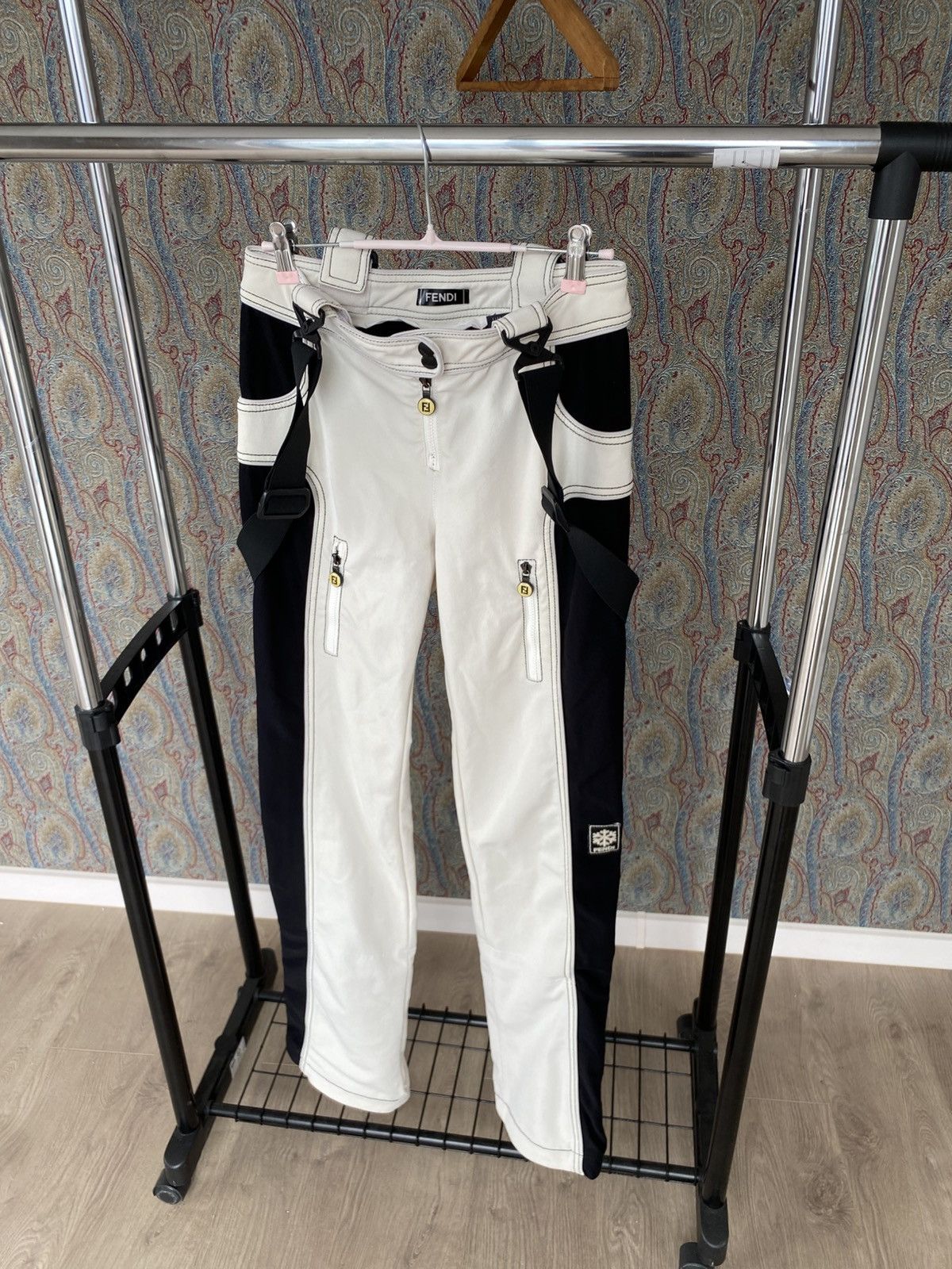 Fendi Fendi ski pants Size 28" / US 6 / IT 42 - 1 Thumbnail