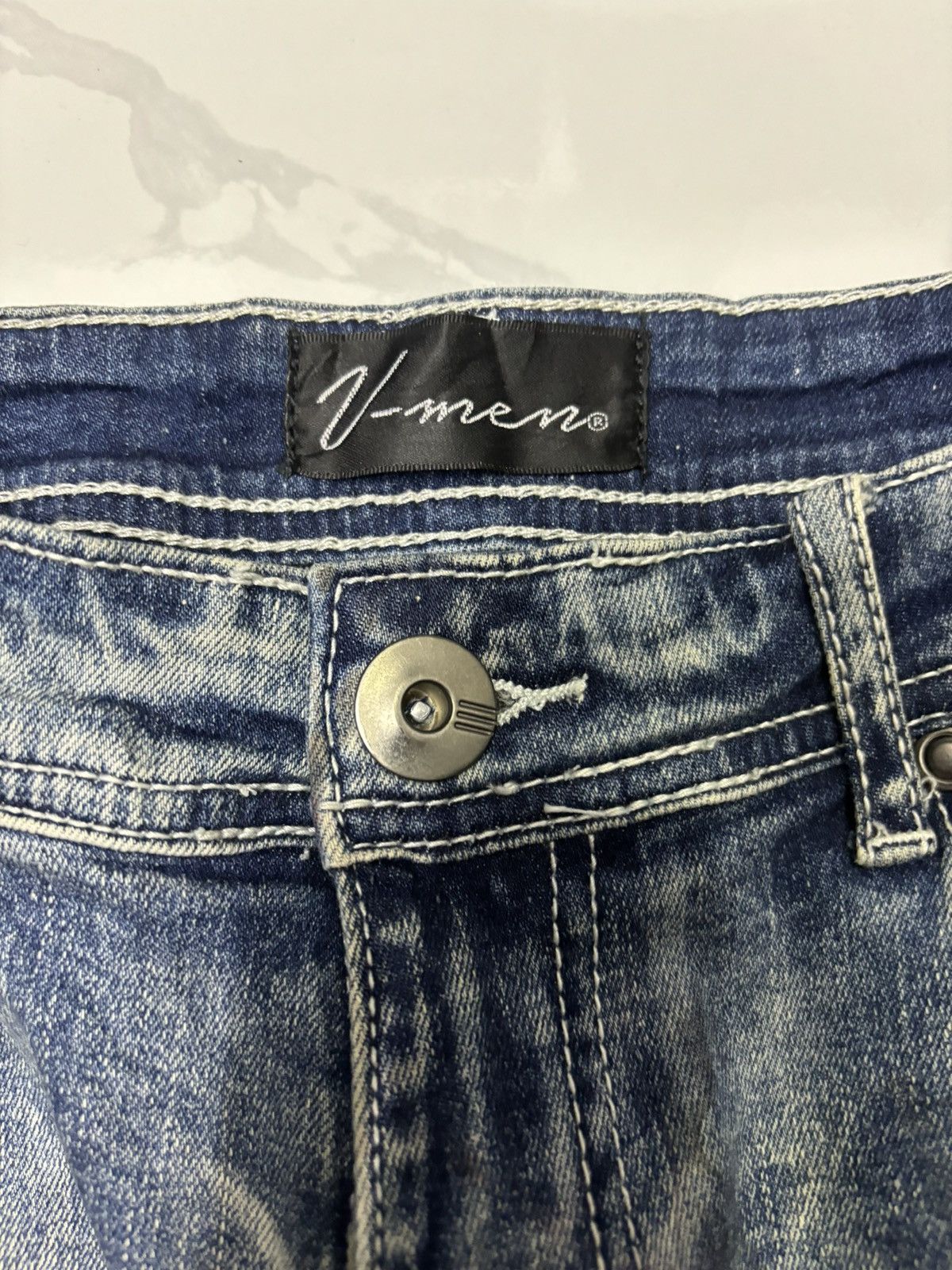 Japanese Brand VINTAGE V-MEN THRASHED PATCHWORK DISTRESS DENIM JEANS Size US 30 / EU 46 - 8 Thumbnail