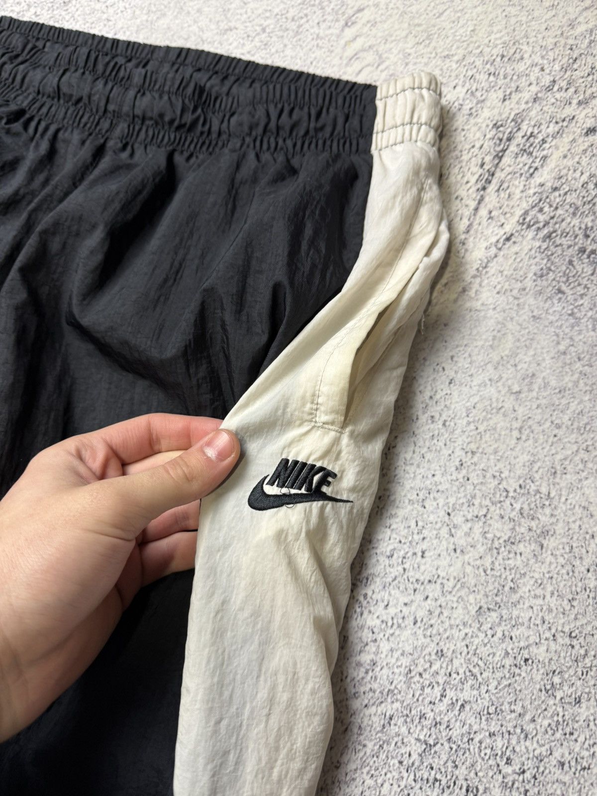Nike Vintage Nike Nylon Drill Pants Y2K Black Size US 34 / EU 50 - 10 Thumbnail