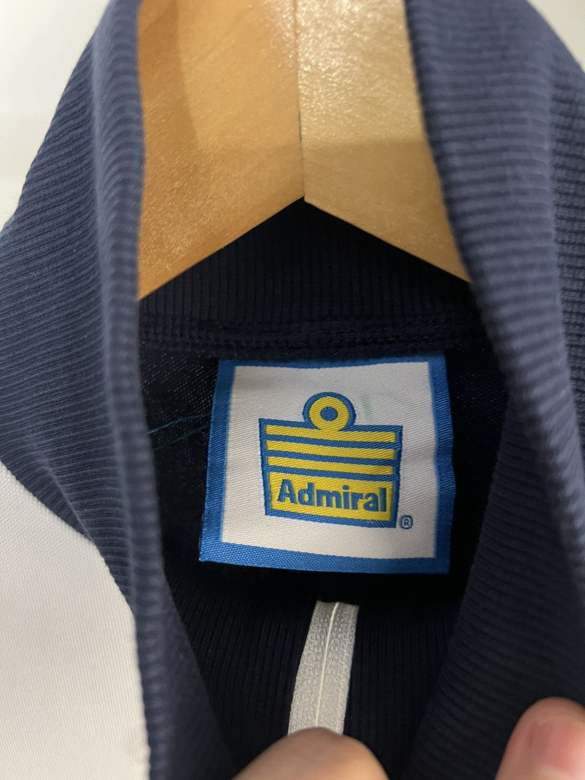 Vintage ADMIRAL FC TOTTENHAM HOTSPUR ENGLAND RETRO SOCCER JERSEY Size US S / EU 44-46 / 1 - 6 Thumbnail