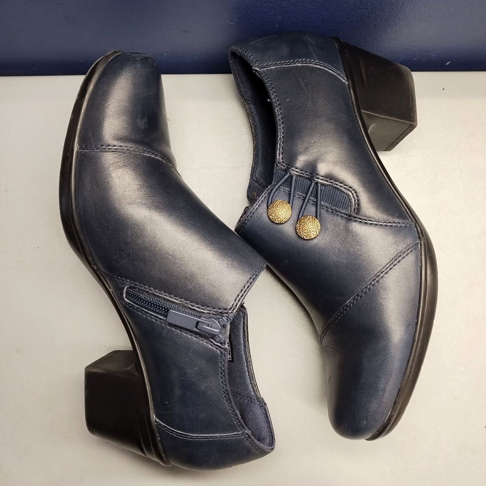Clarks Clarks Warren Bootie Womens Size 8 Blue Pre-owned Cushioned Comfort Side Zip Winter Fall Boots Size US 8 / IT 38 - 4 Thumbnail